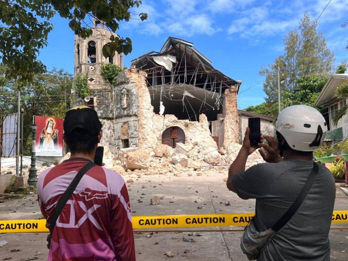 Calamidad y destrucción: dolorosas imágenes tras terremoto en Filipinas