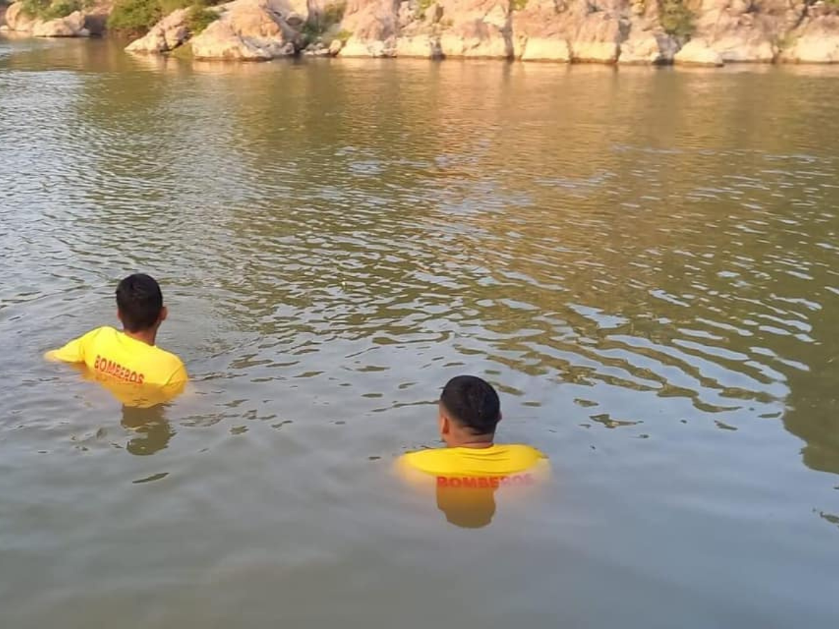 Ahogada en río hallan a mujer que había ido a bañar con su familia