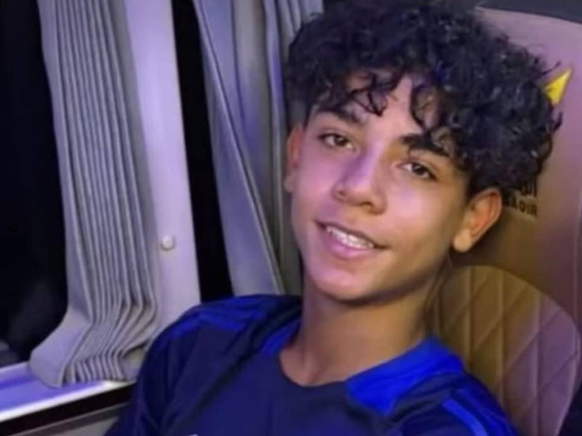 Destapan la verdad tras viralizarse fotos del hijo de Cristiano Ronaldo con misteriosa chica