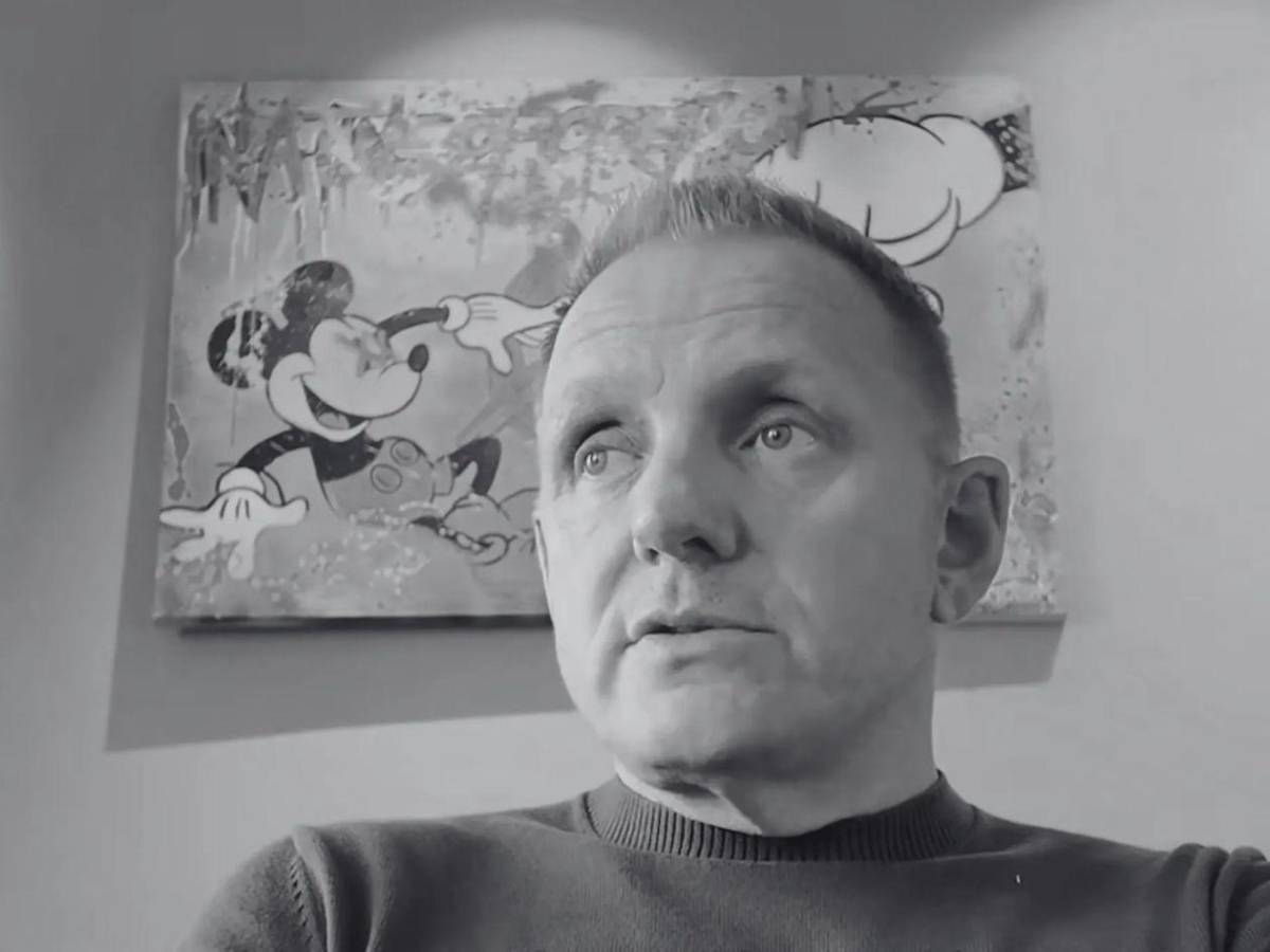 Avión se estrella y mueren empresario multimillonario, su esposa y exfutbolista centroamericano