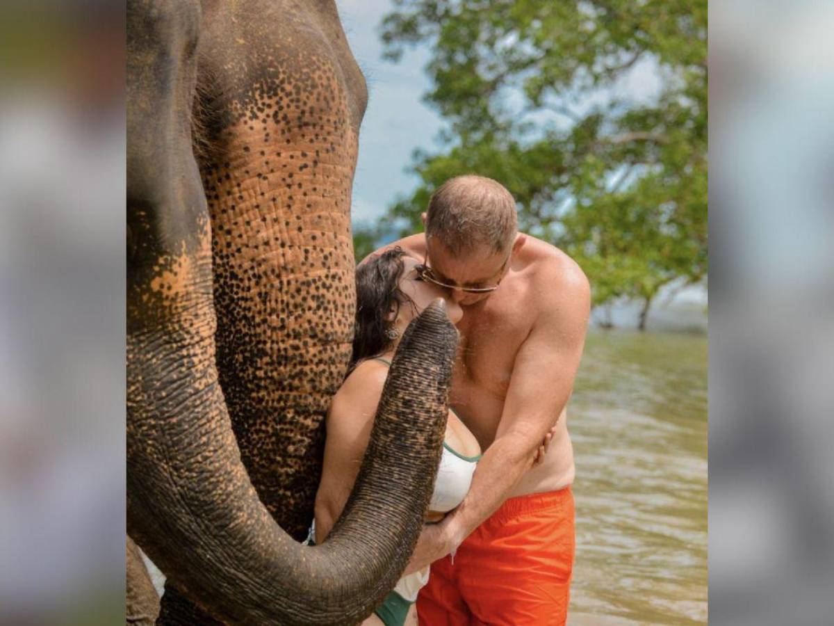 Avión se estrella y mueren empresario multimillonario, su esposa y exfutbolista centroamericano