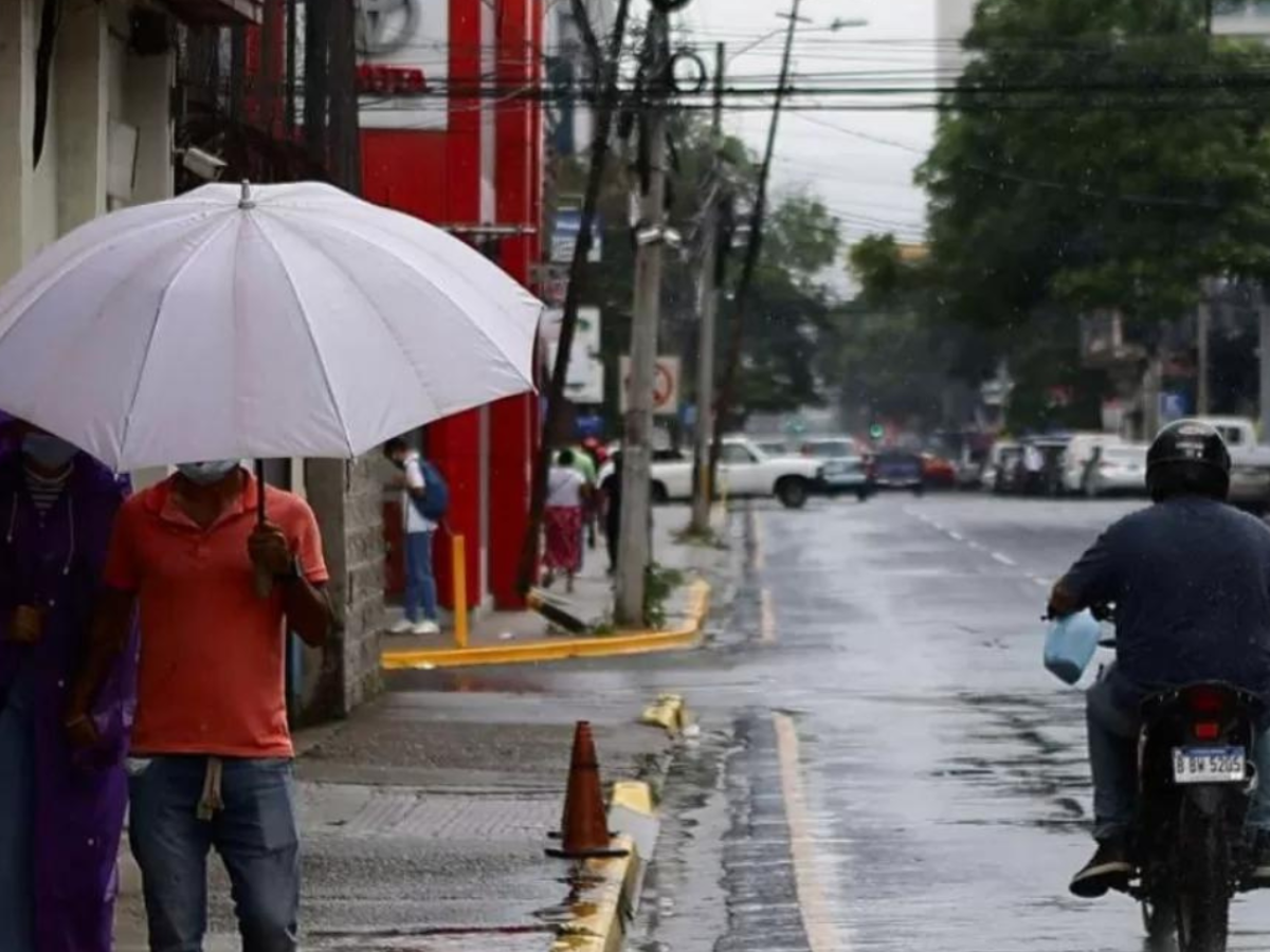 Cuña de alta presión continúa generando lluvias en Honduras