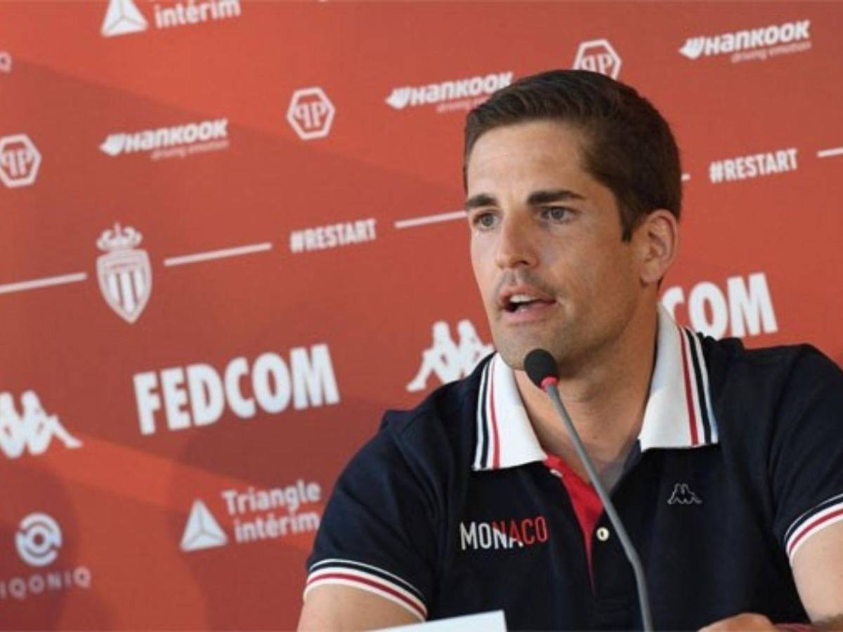 Entrenador fue despedido por utilizar IA en sus alineaciones: estuvo en el Barcelona