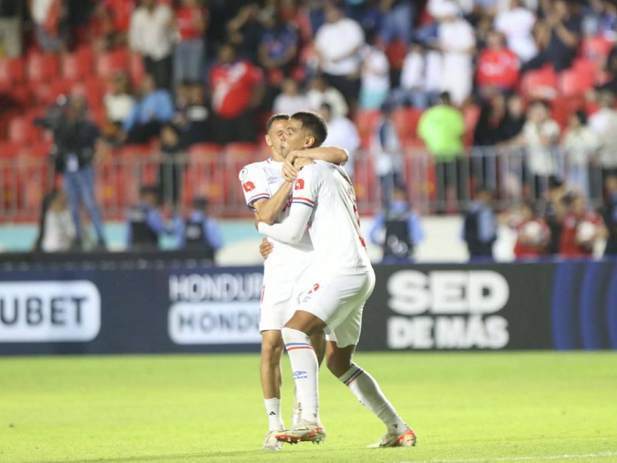 Del Mundial a Honduras, héroe de Olimpia para ganar Supercopa y cariñitos a jugador de Motagua