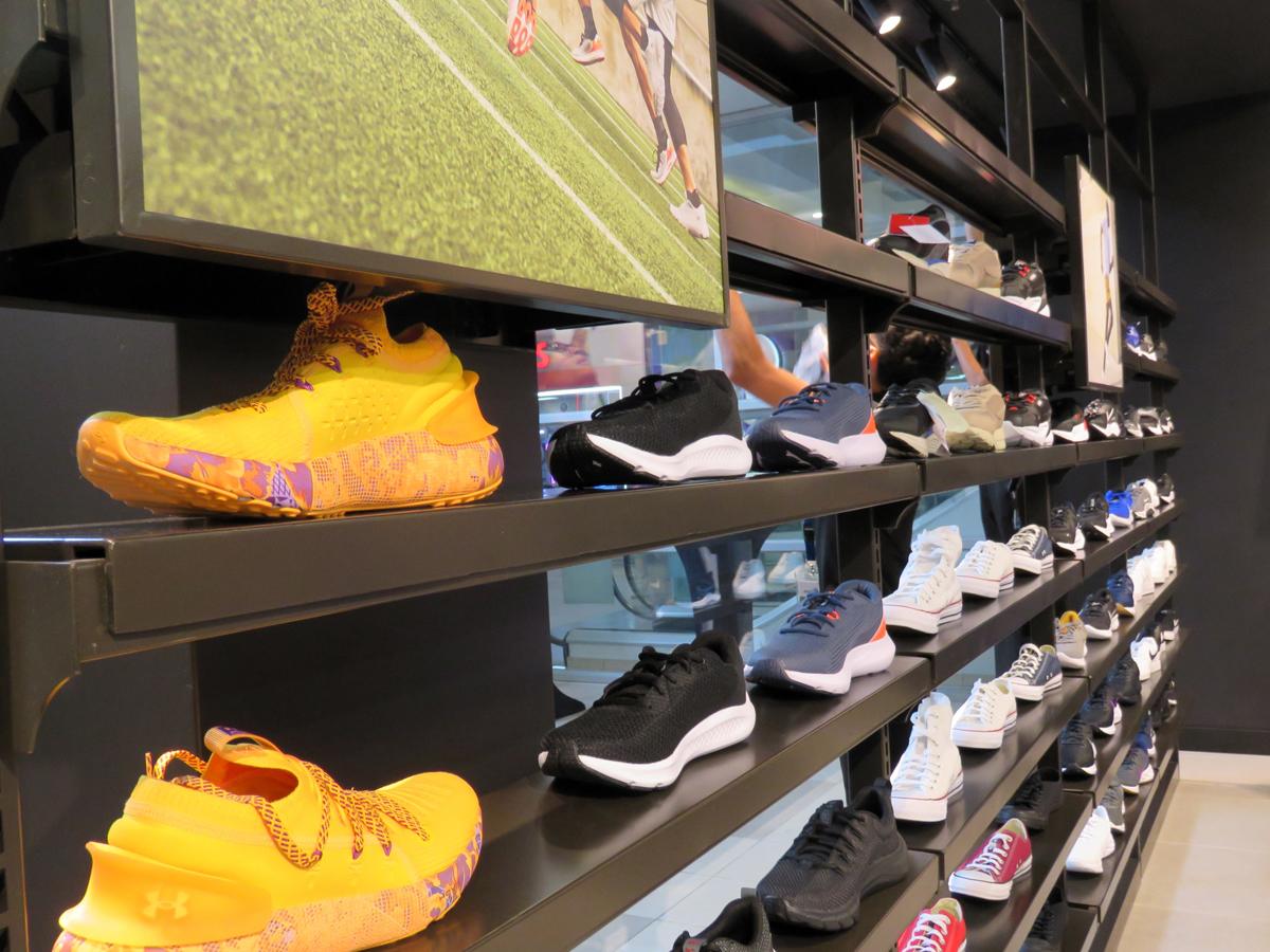 Un amplio portafolio de artículos deportivos encontrarán los sampedranos.