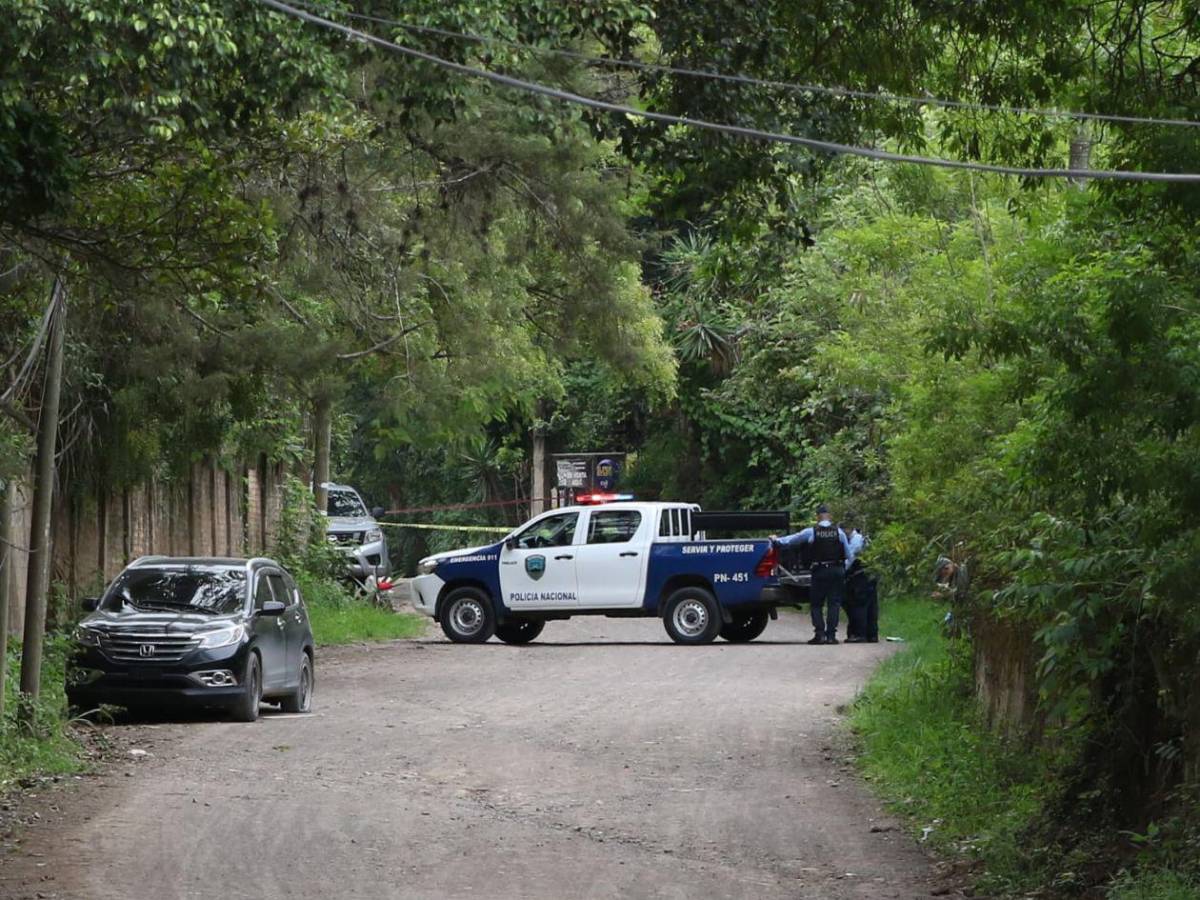 DPI investiga dos hipótesis en muerte de pareja de policías