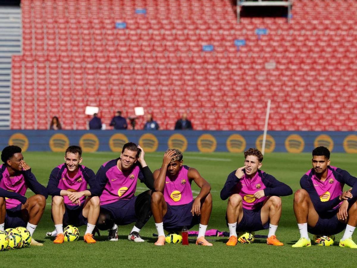 Barcelona celebra el regreso al Camp Nou luego de 893 días