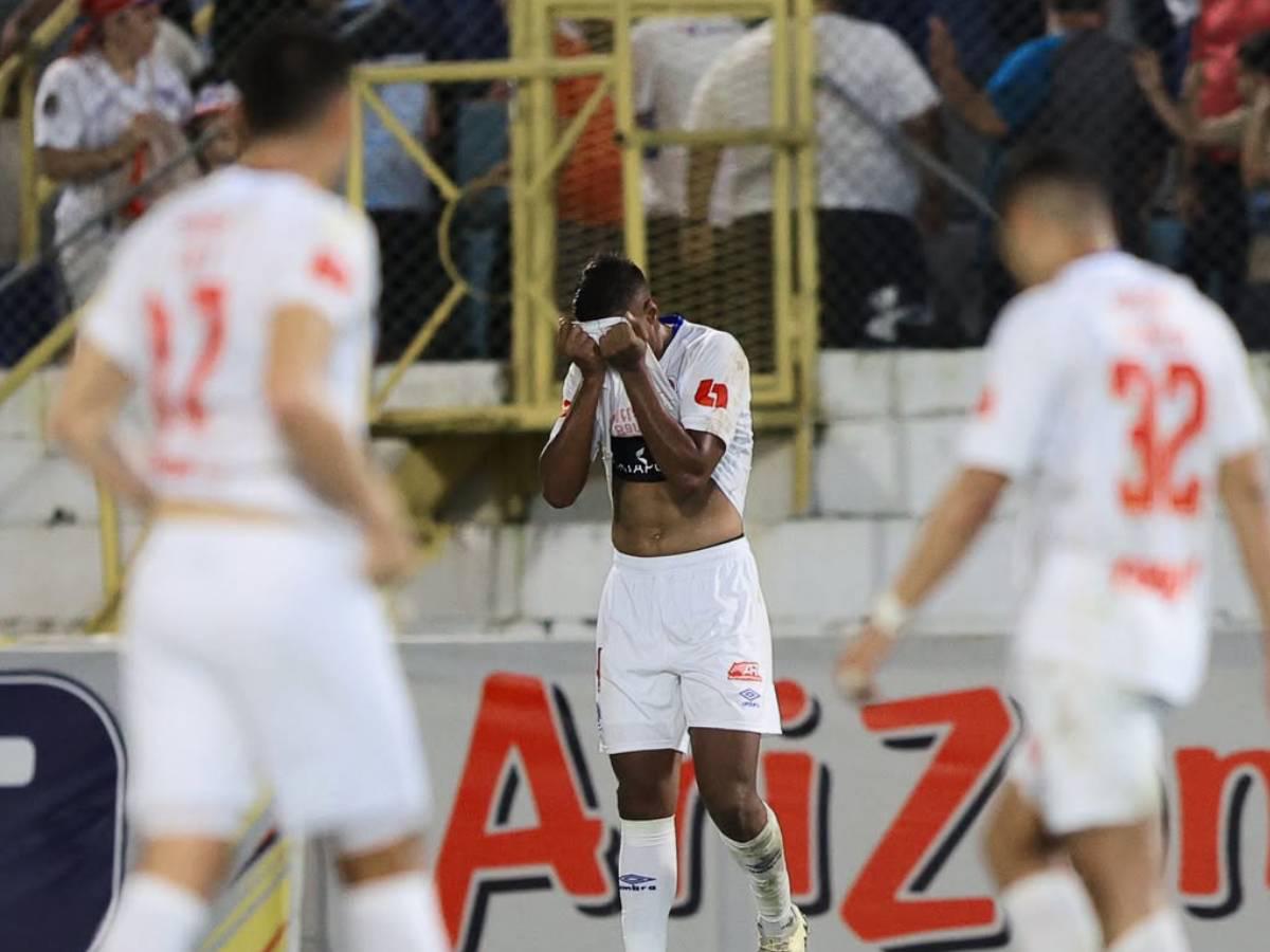 Tabla: Nuevo líder en Honduras tras caída del Olimpia y el descenso al rojo vivo