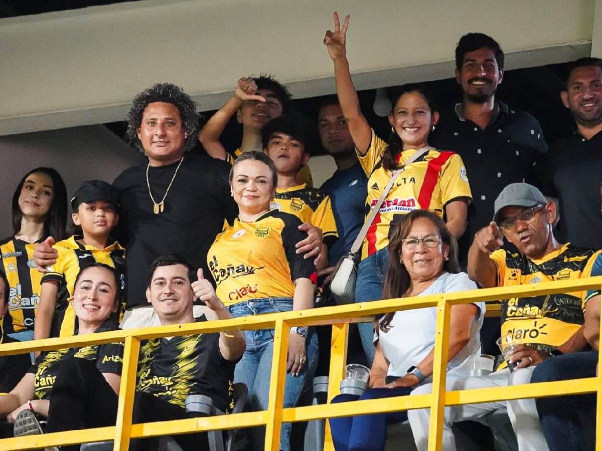 Chica de la Cruz Roja enamora, belleza desde Miami, periodista cautiva y Pavón sorprende