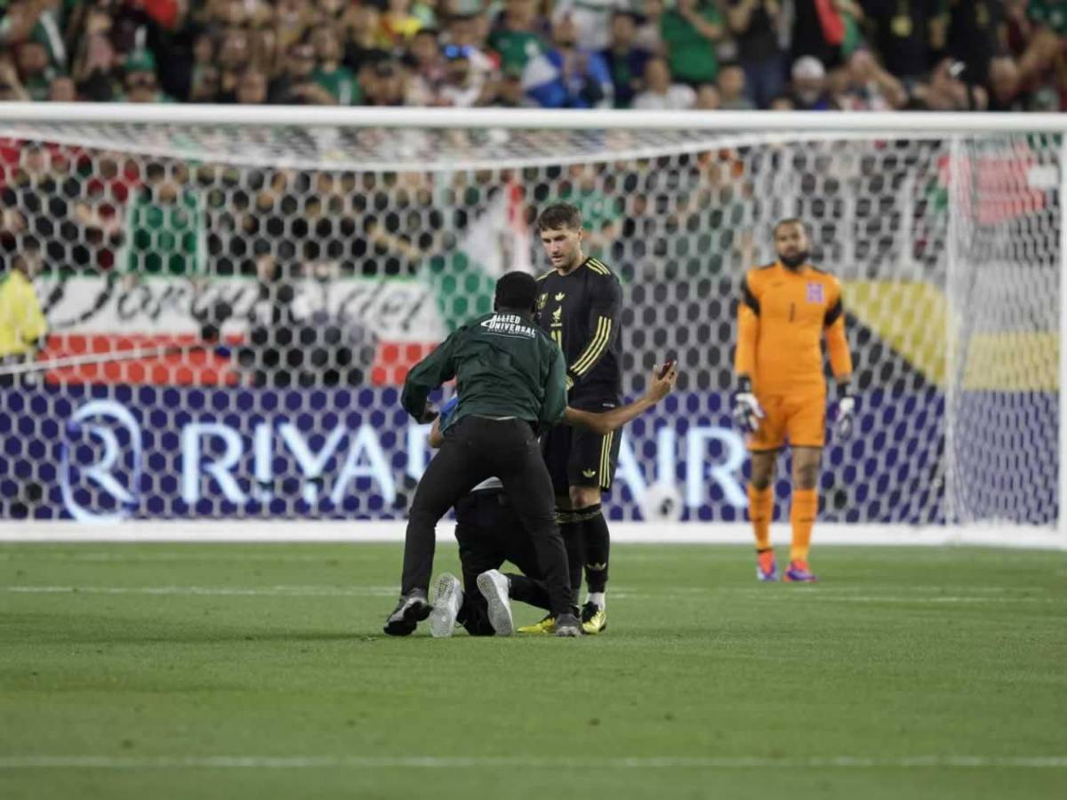 Tristeza de Honduras, bronca de México, feo gesto del 'Vasco' con Quioto y pelea en las gradas