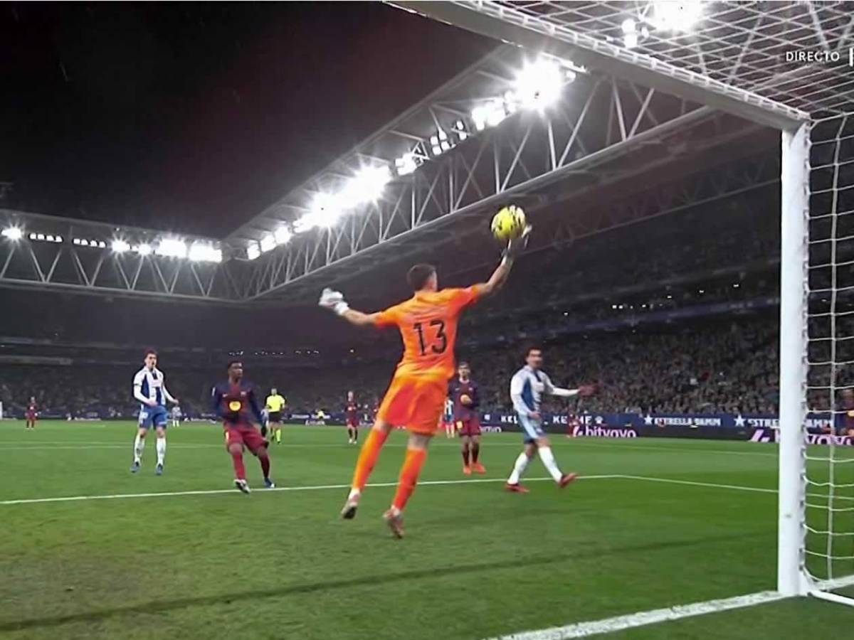 Barcelona festeja, hostil recibimiento a Joan García y gesto de Lamine Yamal