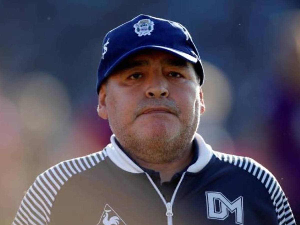 Impactante: Médico revela lo que obligaron a realizarle a Maradona