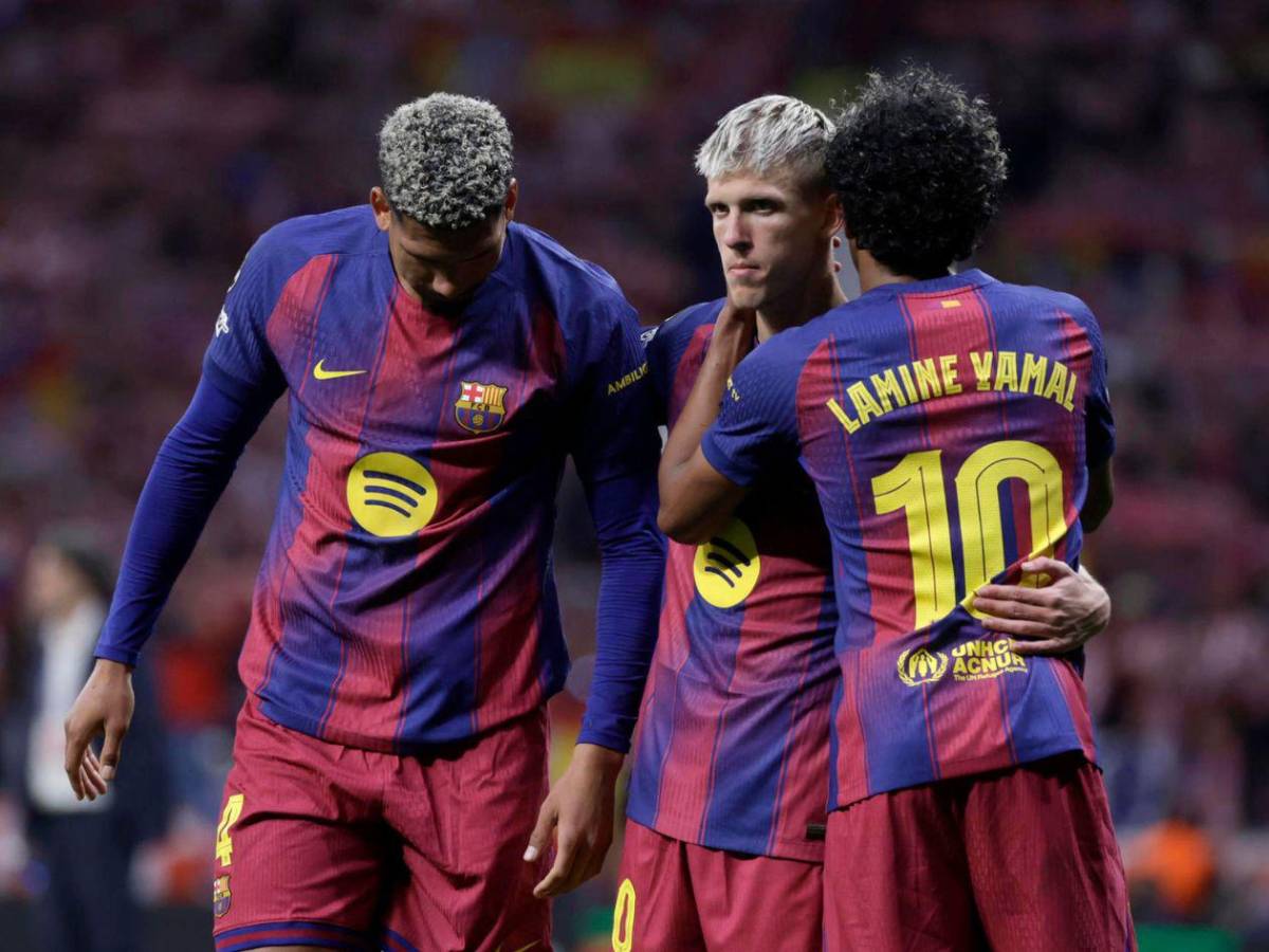 Barcelona comienza cambios en su plantilla y confirma la salida de un delantero