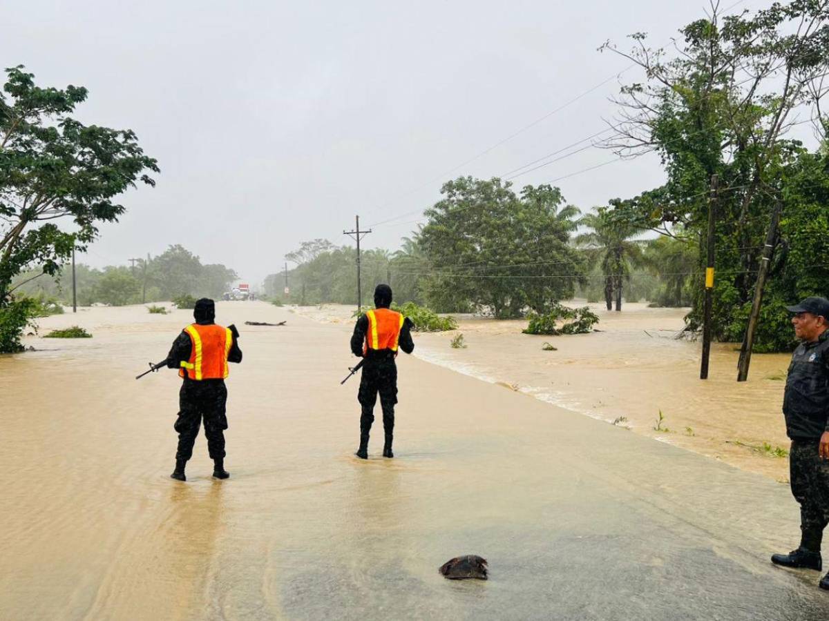 Calles convertidas en ríos y familias evacuadas tras intensas lluvias