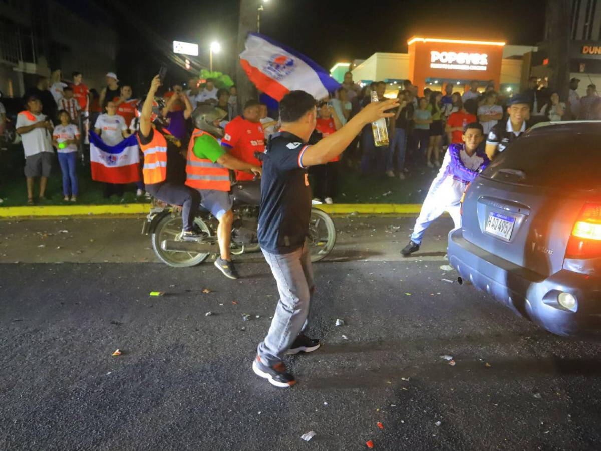 Olimpia bicampeón: euforia y locura en Tegucigalpa para celebrar la copa 40