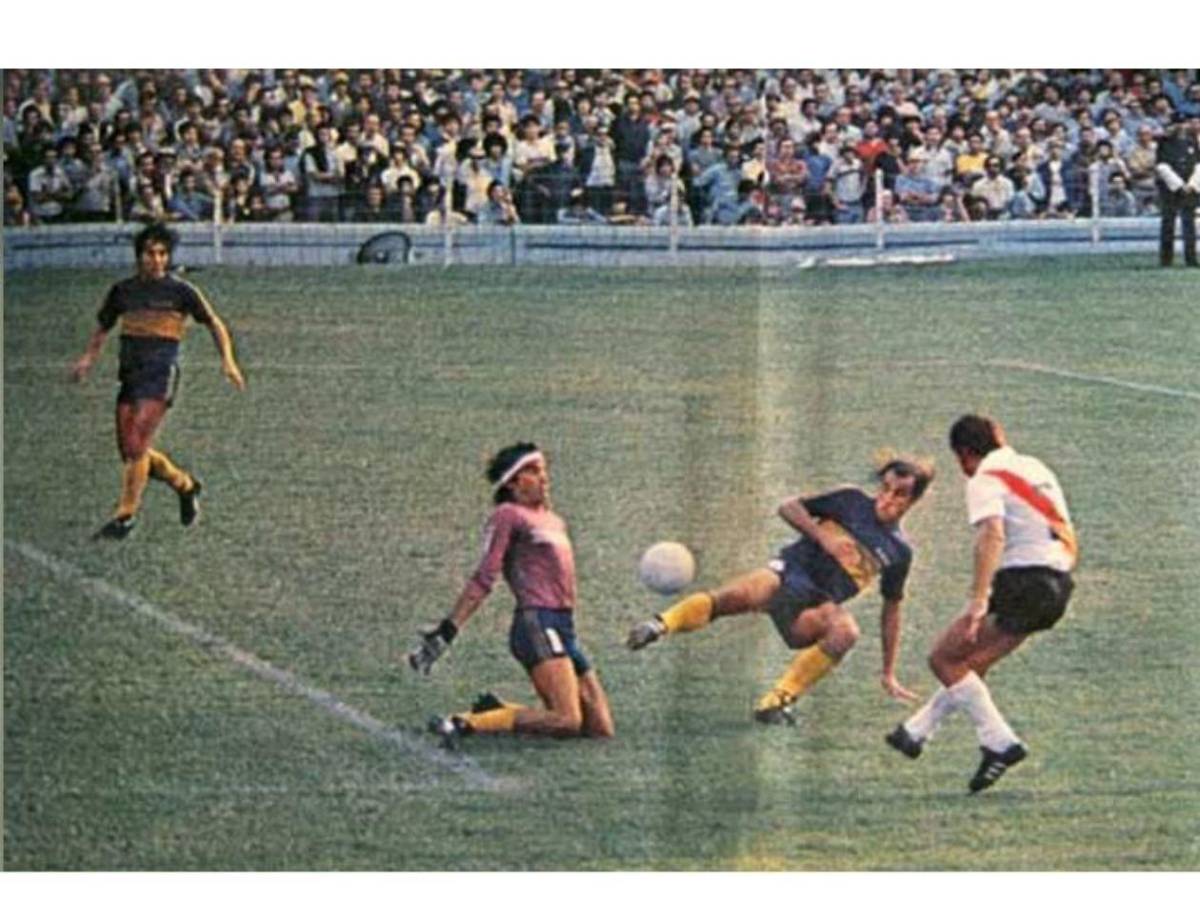 ¿Quién era 'Loco' Gatti, el exarquero argentino que falleció a los 80 años?