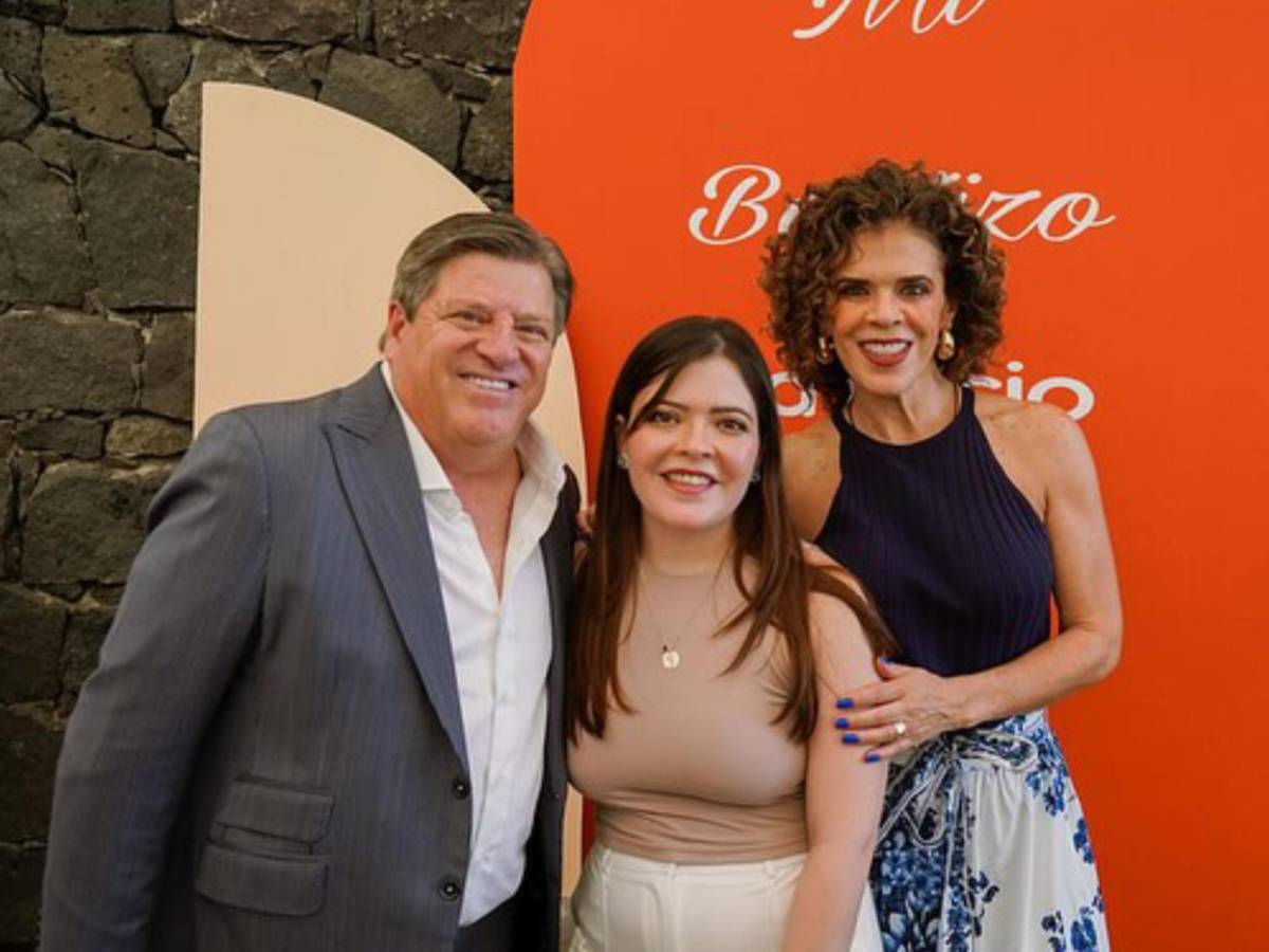 Viral: Hija del Piojo Herrera conmueve por lo ocurrido a su padre en el Costa Rica - Honduras