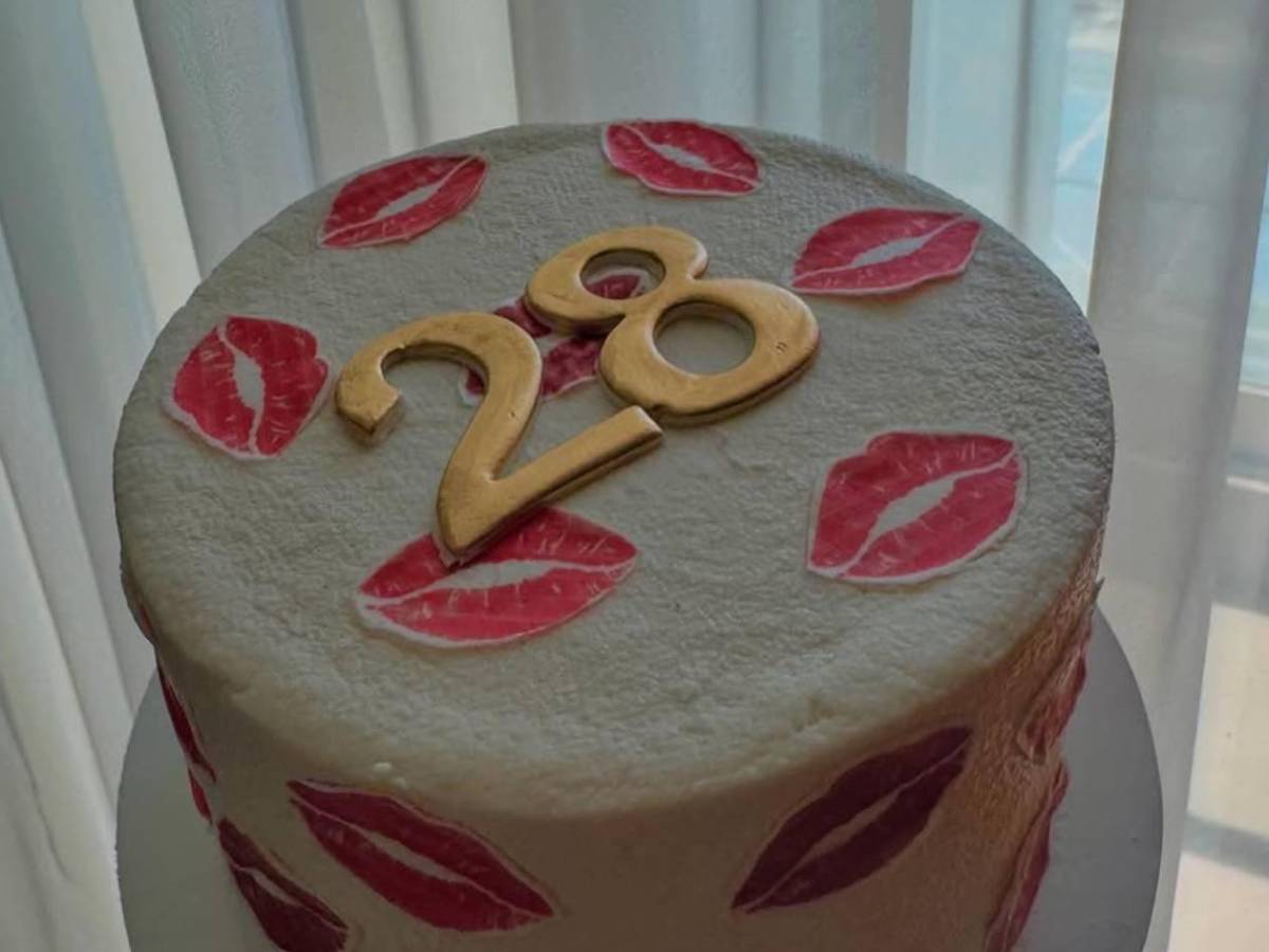 No pueden decirme fea, novia de futbolista de Liga Nacional recibe sorpresa y luego críticas