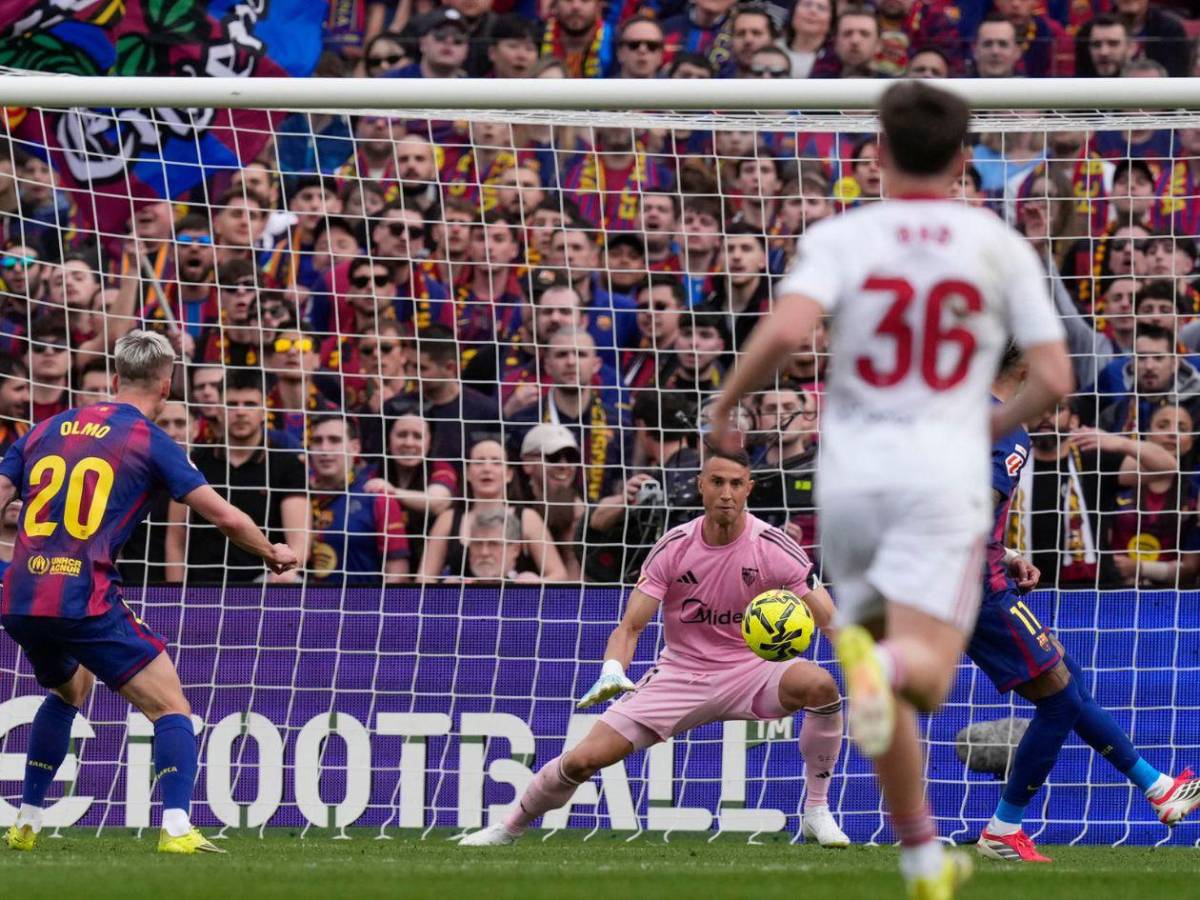 Festín de Barcelona, polémica, reacción de Hansi Flick y exhibición de Raphinha