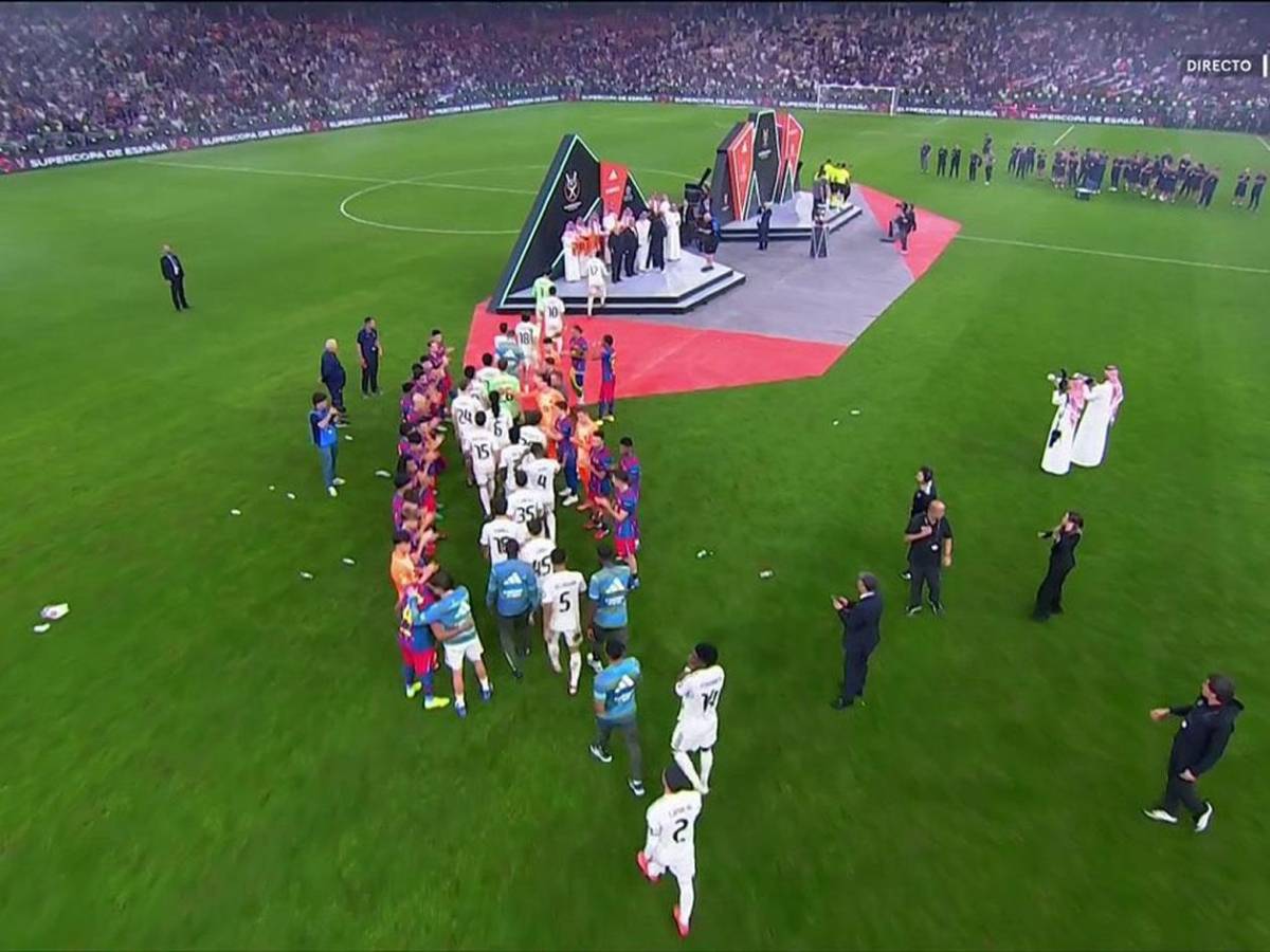 Mbappé mal perdedor, gesto de Florentino con Flick y alocado festejo de Barcelona