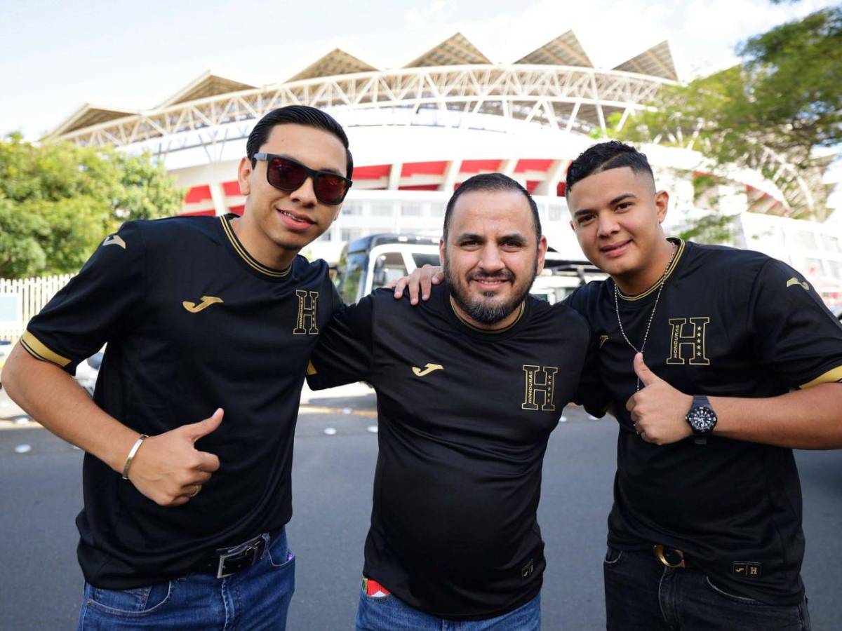 Alemán sorprendió a la H y ambientazo previo al duelo Costa Rica–Honduras