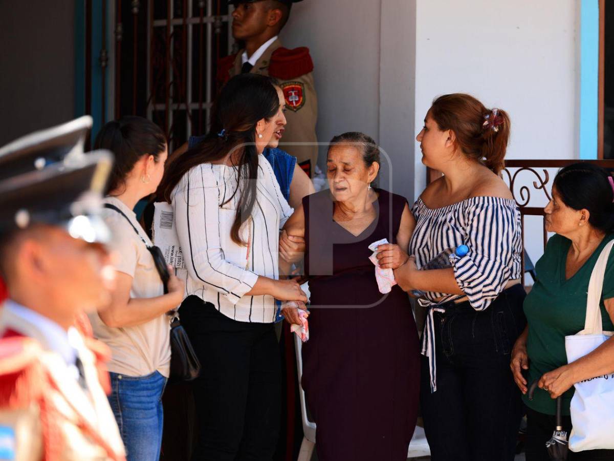 Las dolorosas imágenes en el funeral del inspector Kevin Pérez