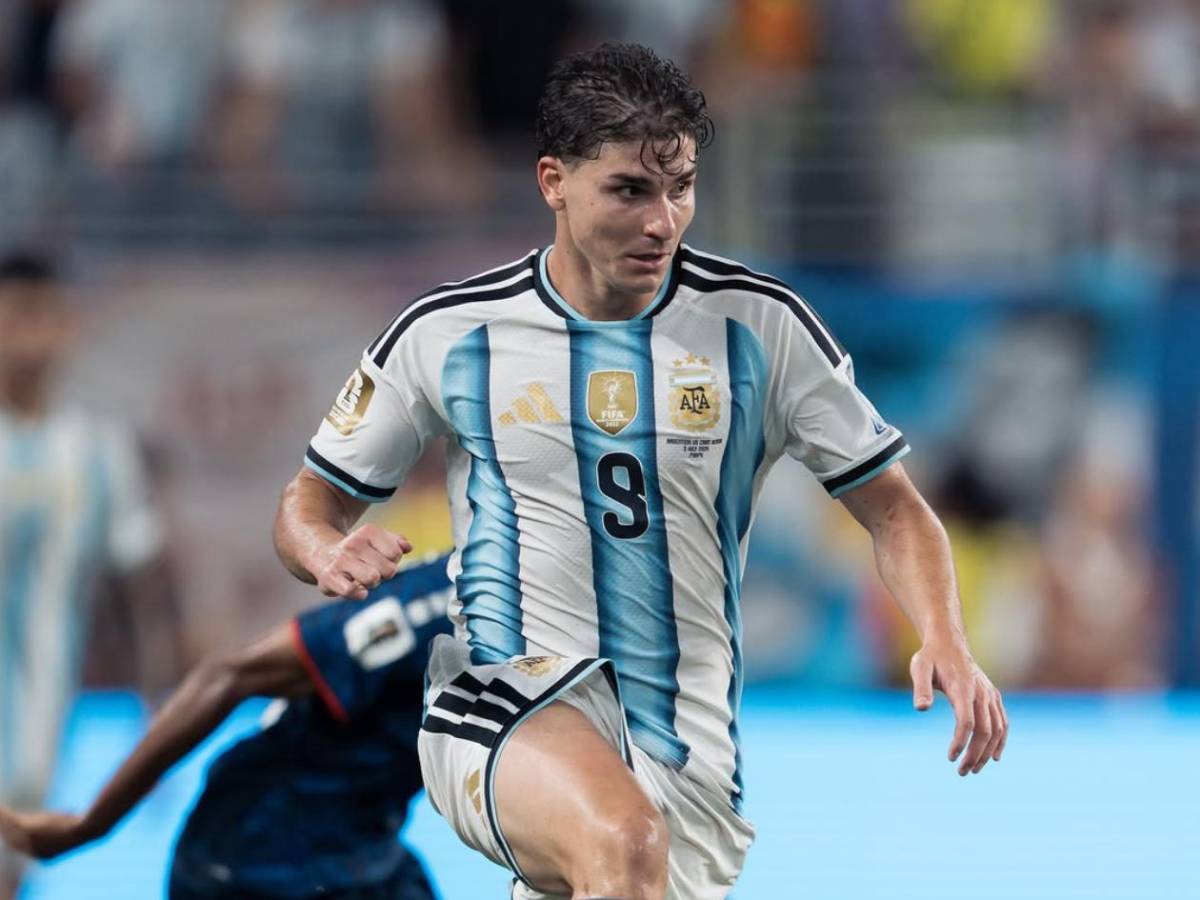 Mercado: ¿Traición de Julián Álvarez? Acepta fichar por impensado equipo y sufre Barcelona