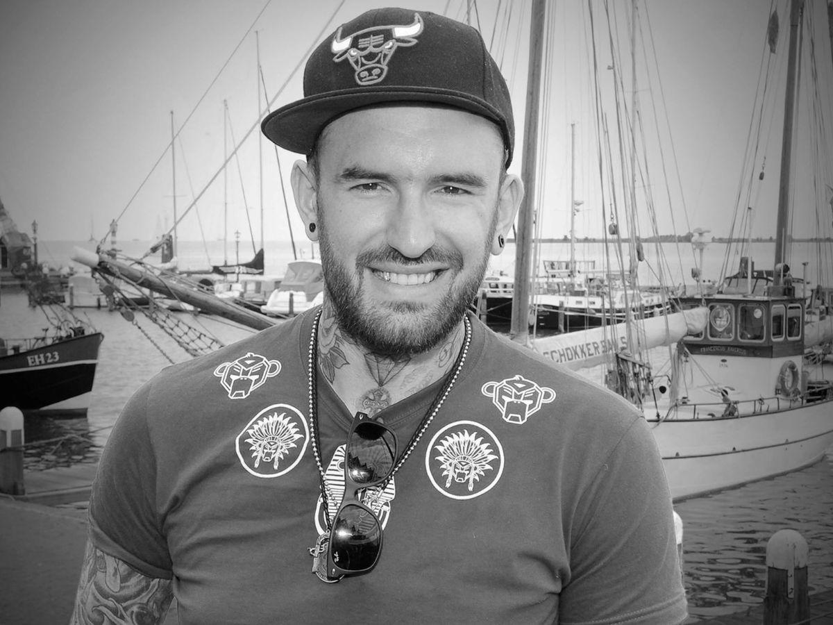 Hallan muerto en un lago a querido ganador de La Voz