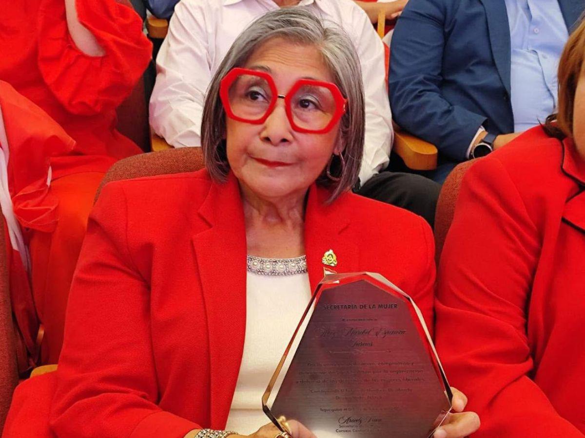 Maribel Espinoza confiesa que tiene aros de hasta $1,200