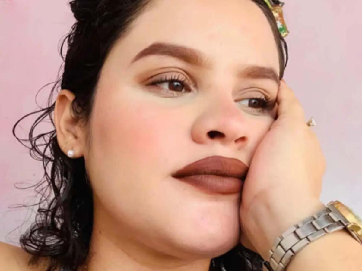 Dan de baja a policía Victoria Irías por hacer videos de TikTok con uniforme