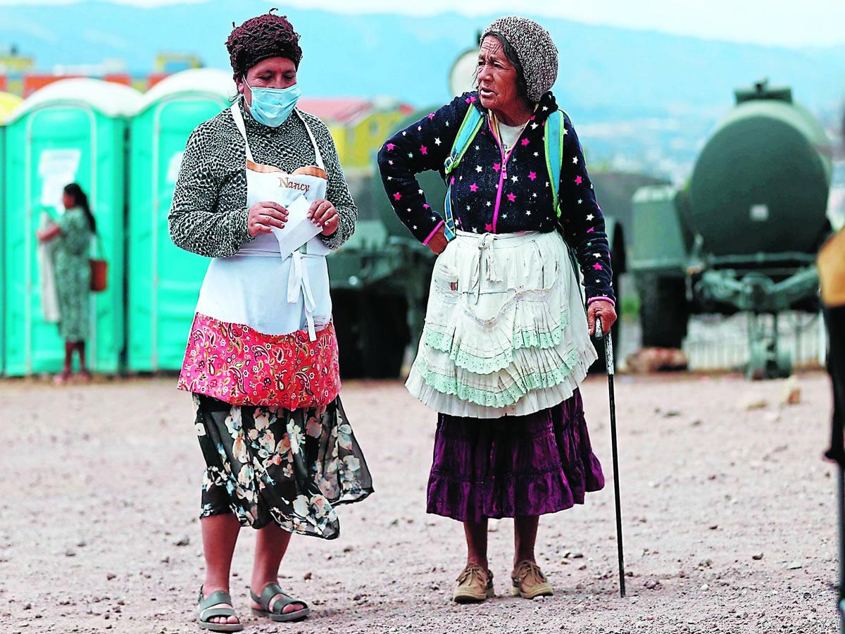 La reina de El Piligüín revive la fe en el lugar que se hizo catracha