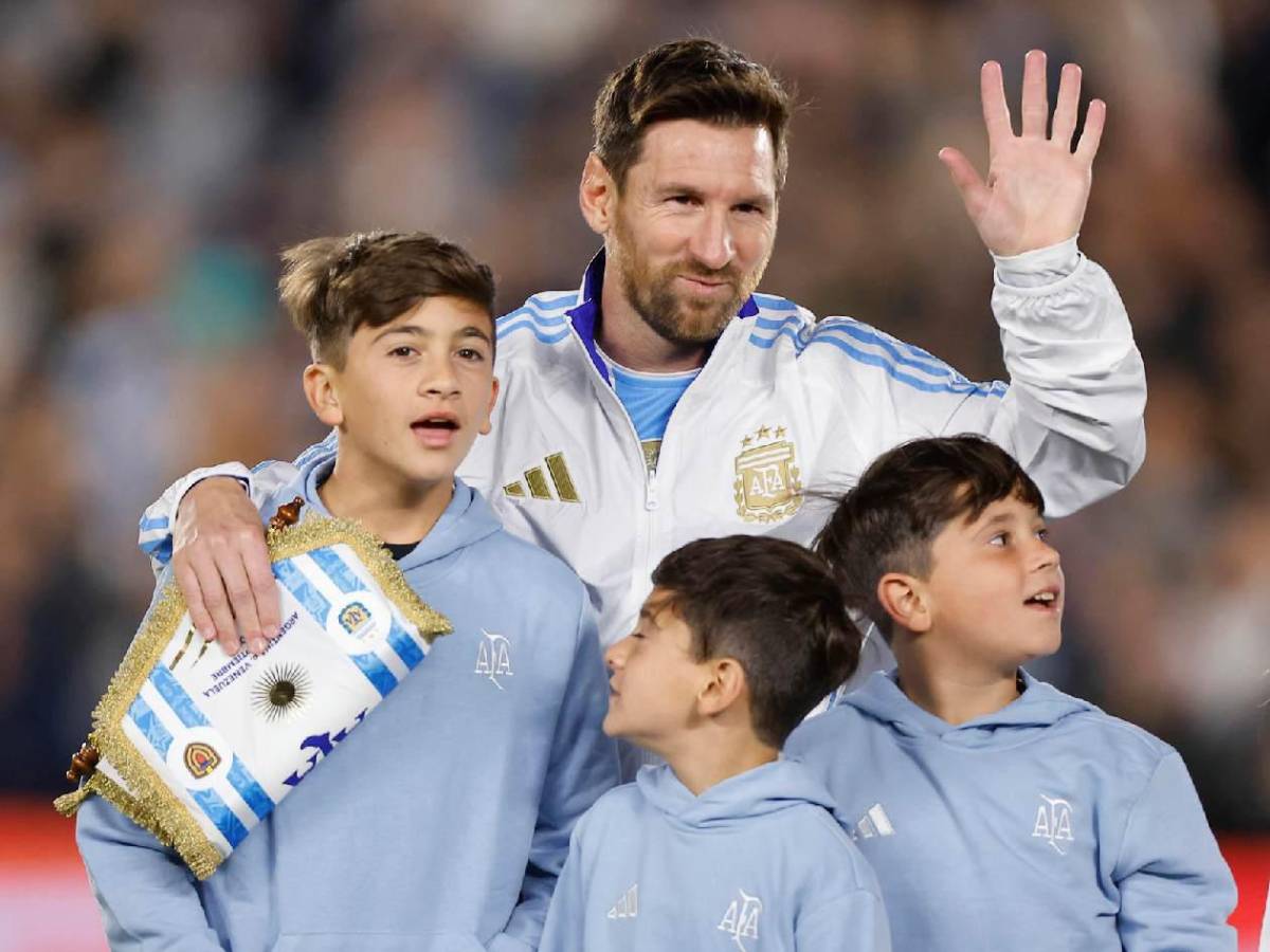 Llanto de Messi, 'regalo' al argentino, despedida y Antonela causó revuelo