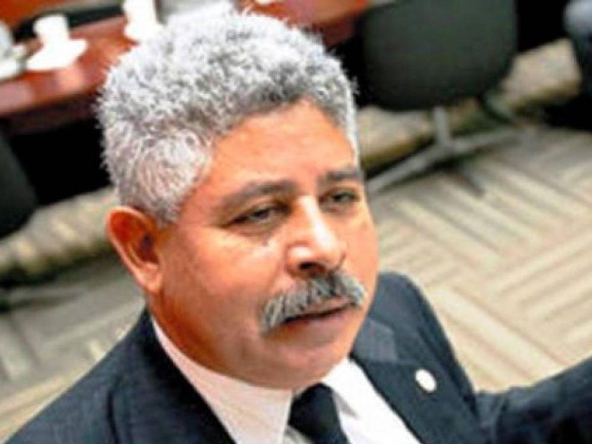 Marvin Ponce sorprende al unirse a partido político; buscará ser diputado