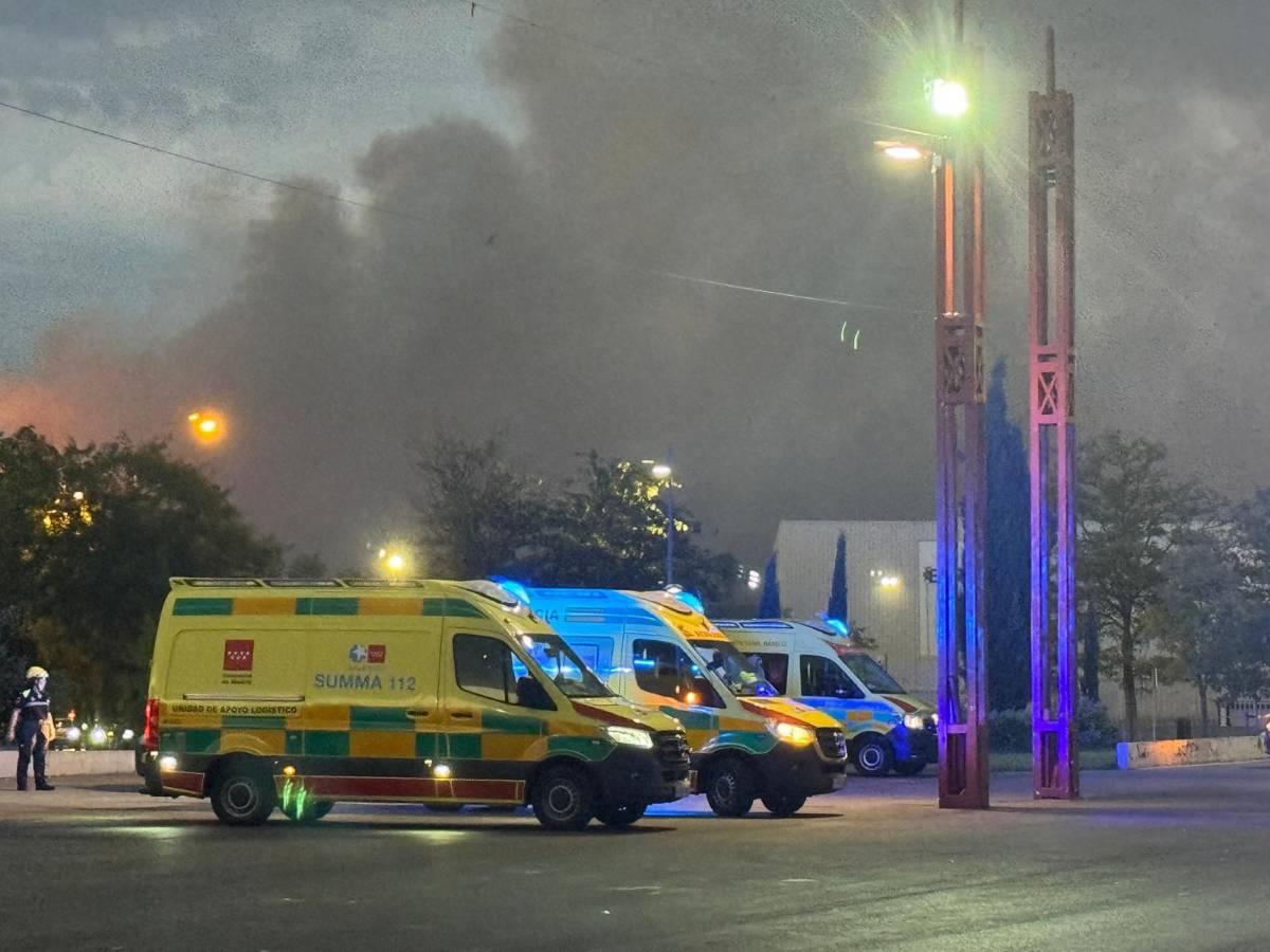 Un muerto y  miles de evacuados por incendio en Madrid