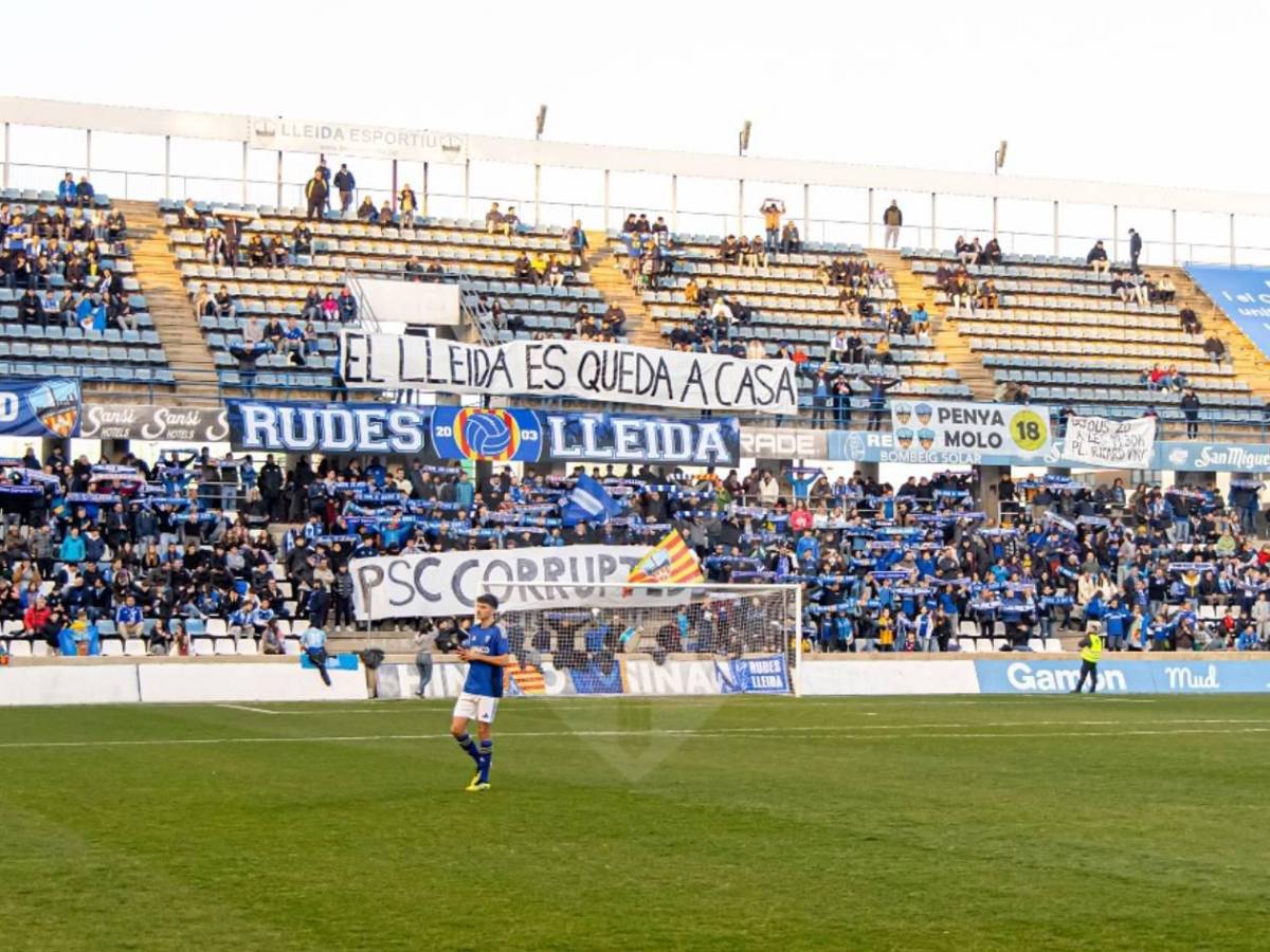 Despiden a todos sus futbolistas y quedan al borde de la desaparición
