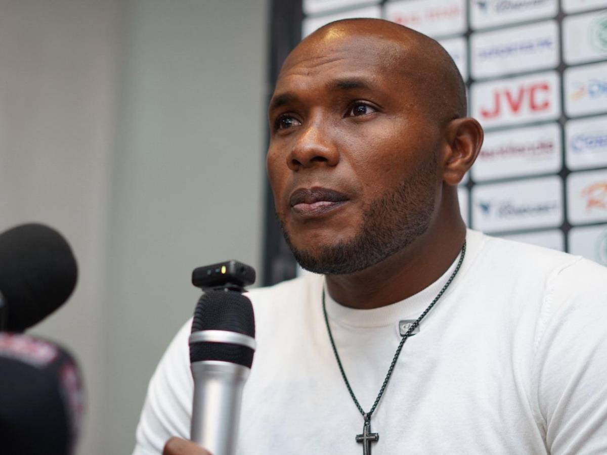 Juan Anangonó al borde del llanto en su despedida de Marathón