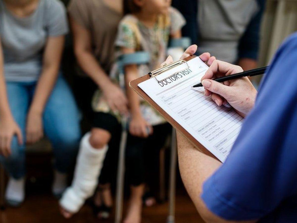 Estados Unidos expande servicios de salud para quienes no hablan inglés