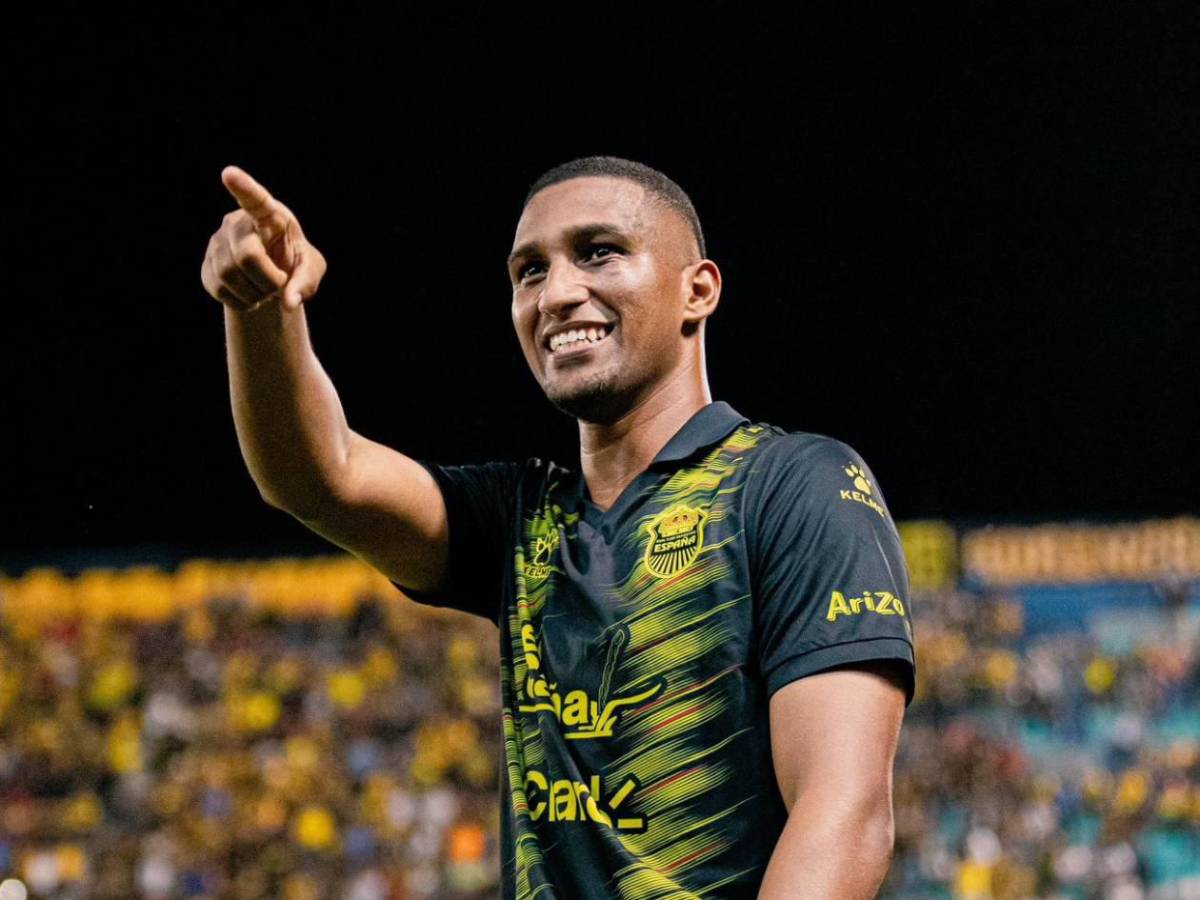 No pueden decirme fea, novia de futbolista de Liga Nacional recibe sorpresa y luego críticas