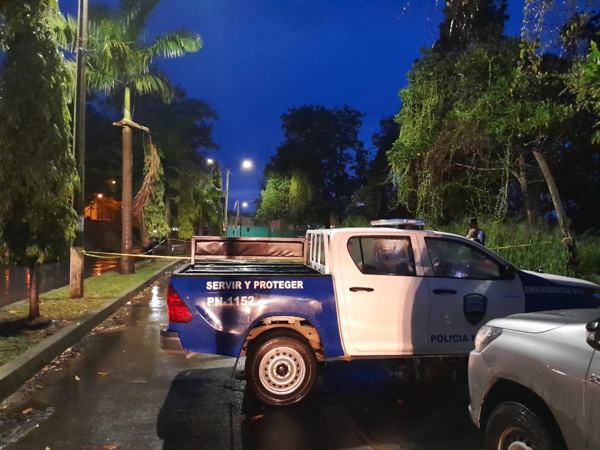 Ultiman a un joven mientras caminaba por bulevar ceibeño