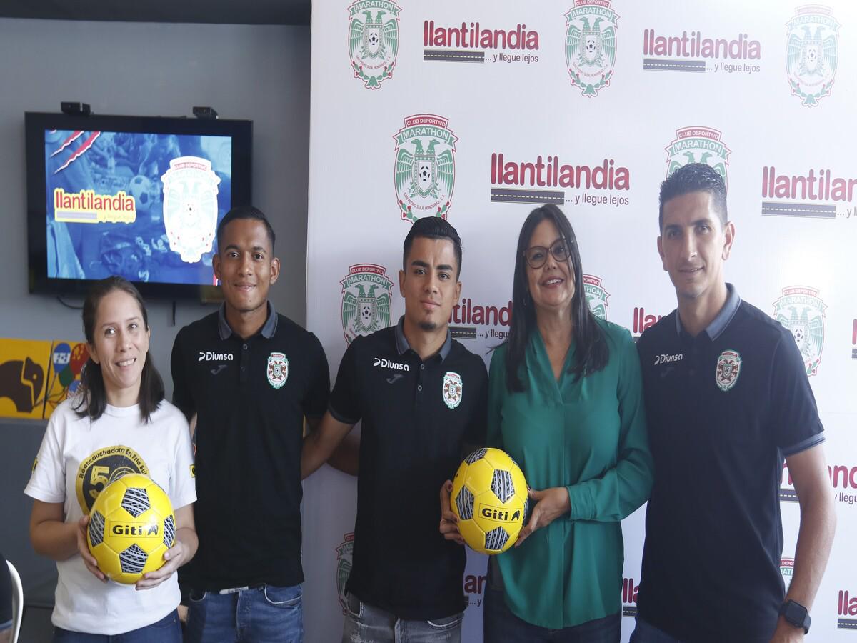 Llantilandia patrocinador oficial del Marathon organiza firma de autógrafos