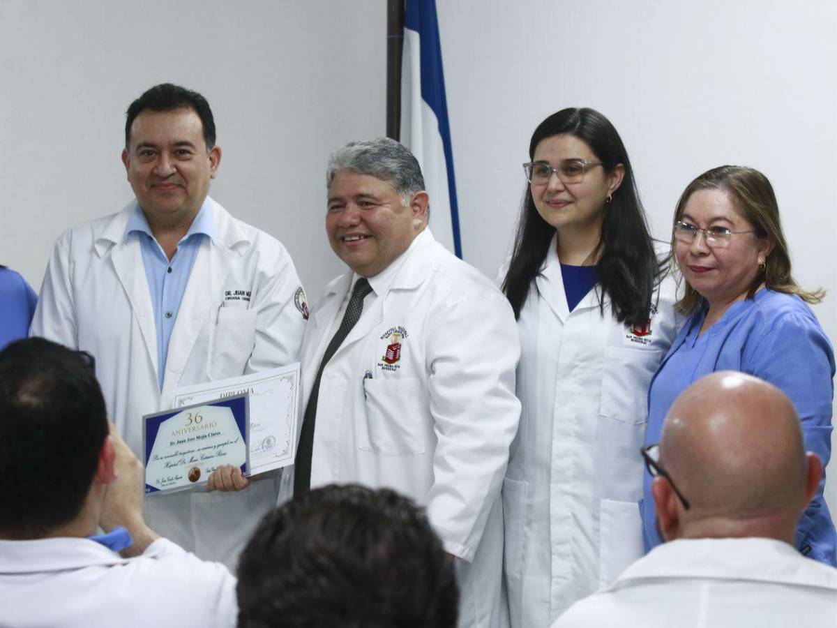 Entre música y homenajes, el hospital Mario Rivas celebra su 36 aniversario