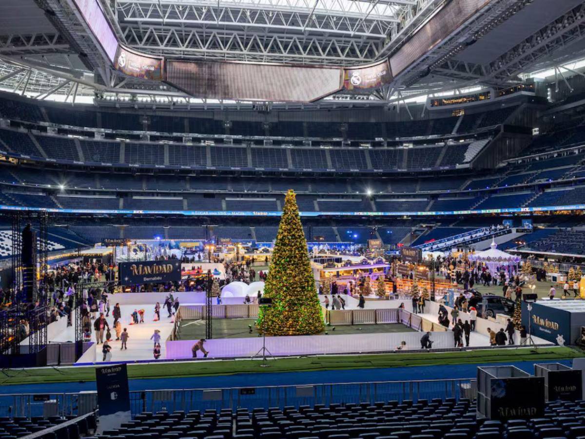 La blanca navidad del Bernabéu: el estadio se transformó en un pueblo mágico