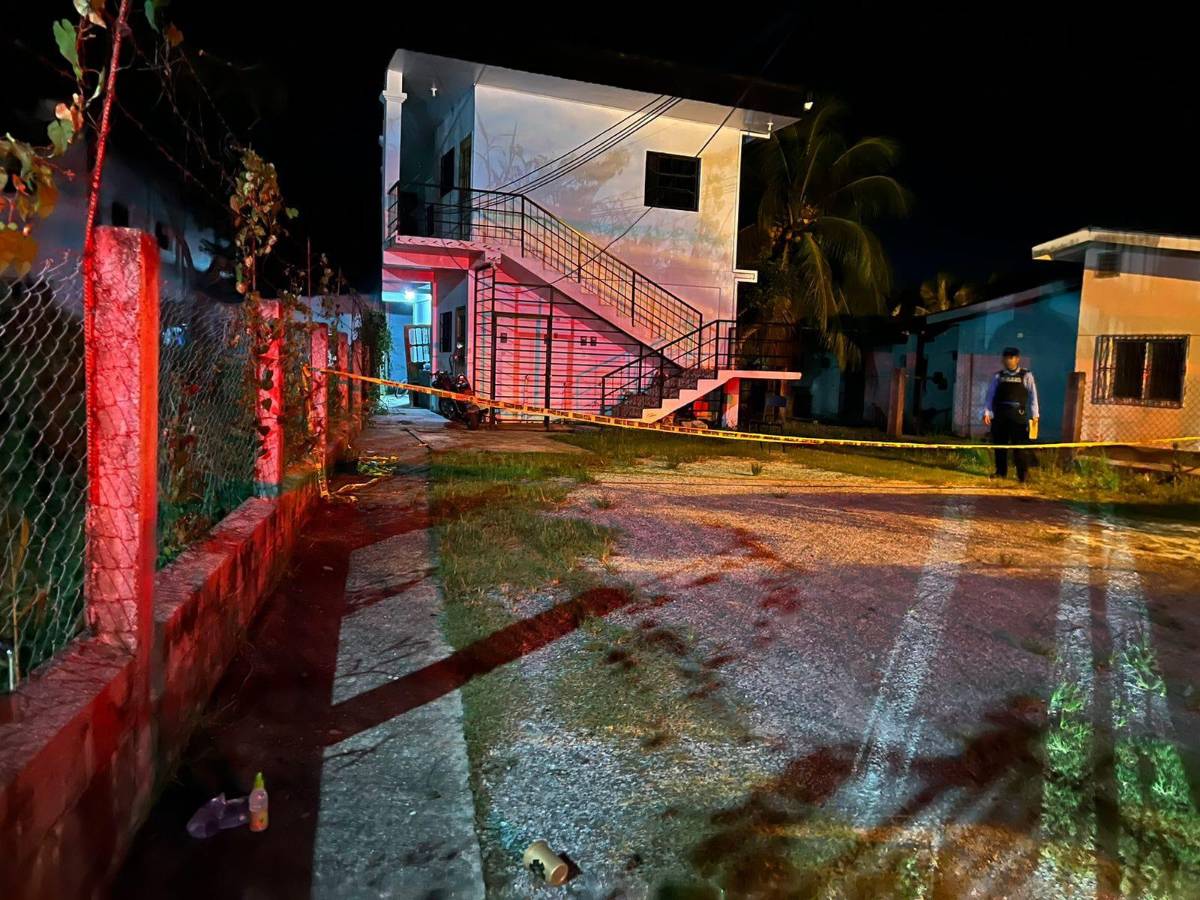 La Policía llegó al lugar y acordonó la escena.