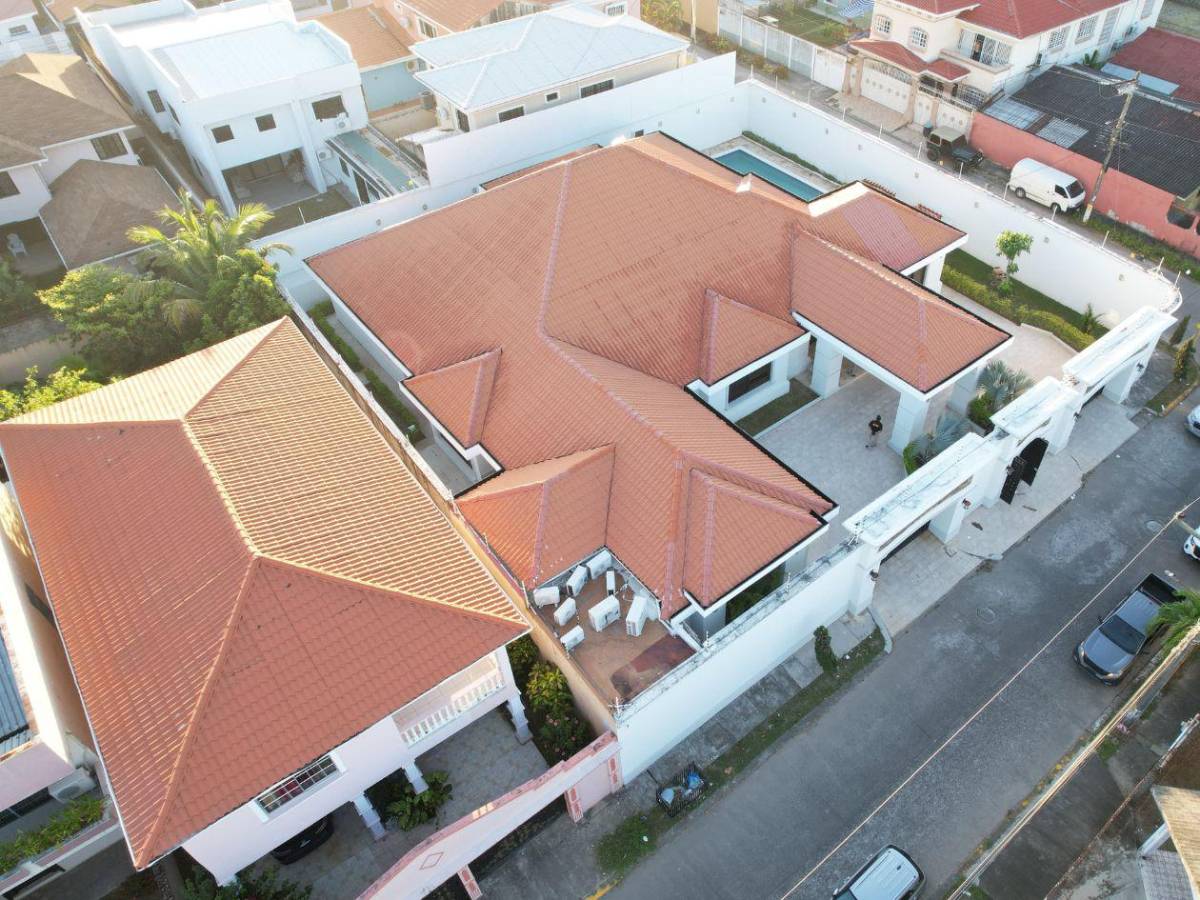Lujosa vivienda y reconocidos negocios asegurados por el MP en La Ceiba