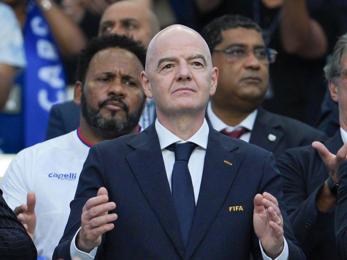 Infantino bajo presión: el escándalo que le puede costar el puesto en FIFA por culpa de Trump