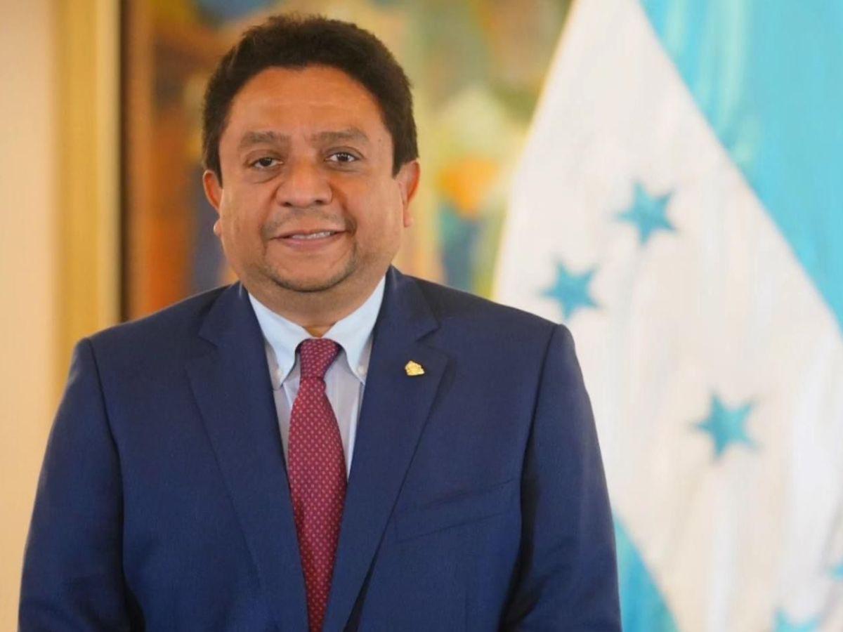 Abogado Barrios, el ungido por el M28 de Libre para competir por alcaldía SPS