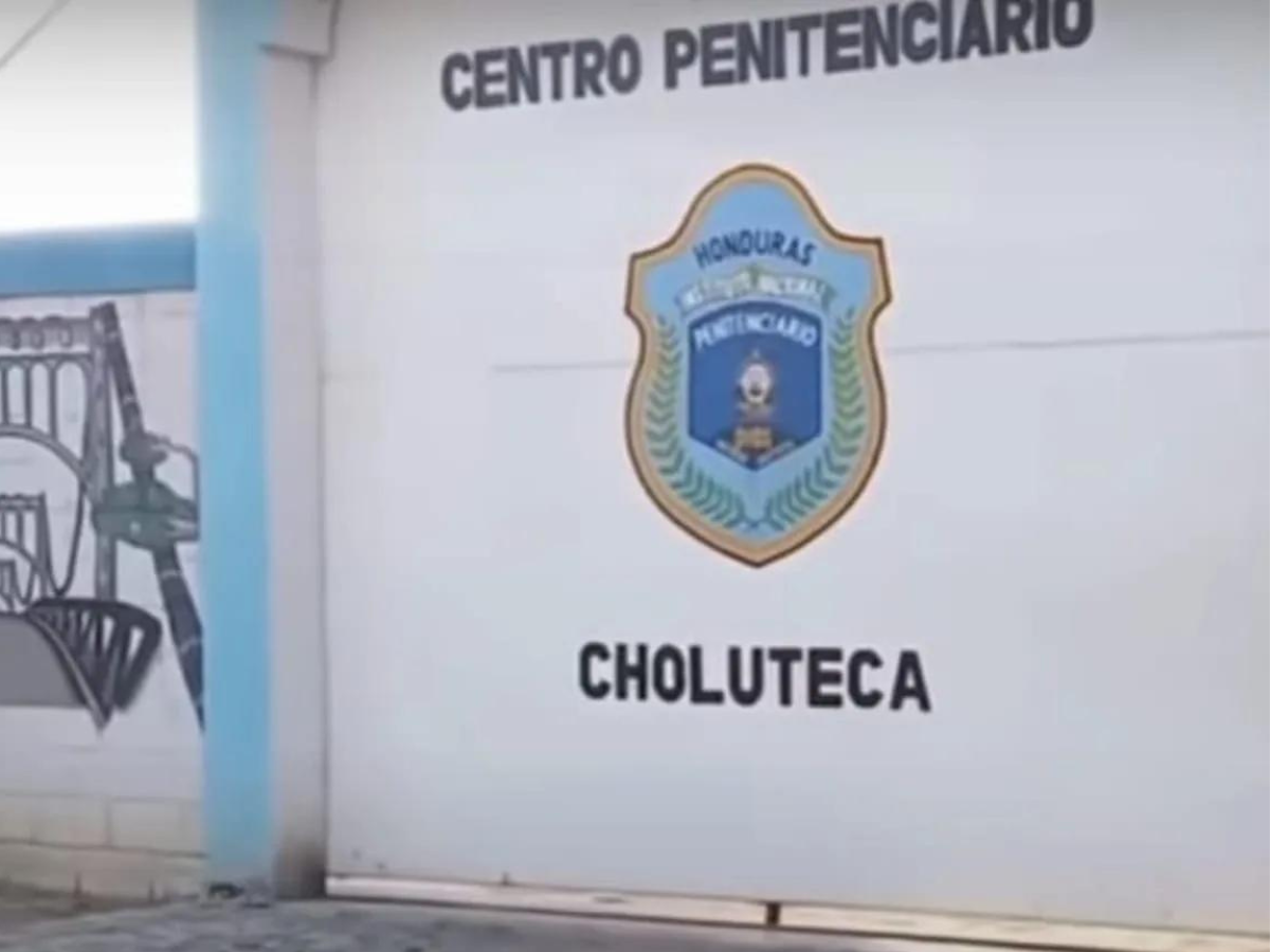 Recapturan a reo que se fugó por agujero del centro penal