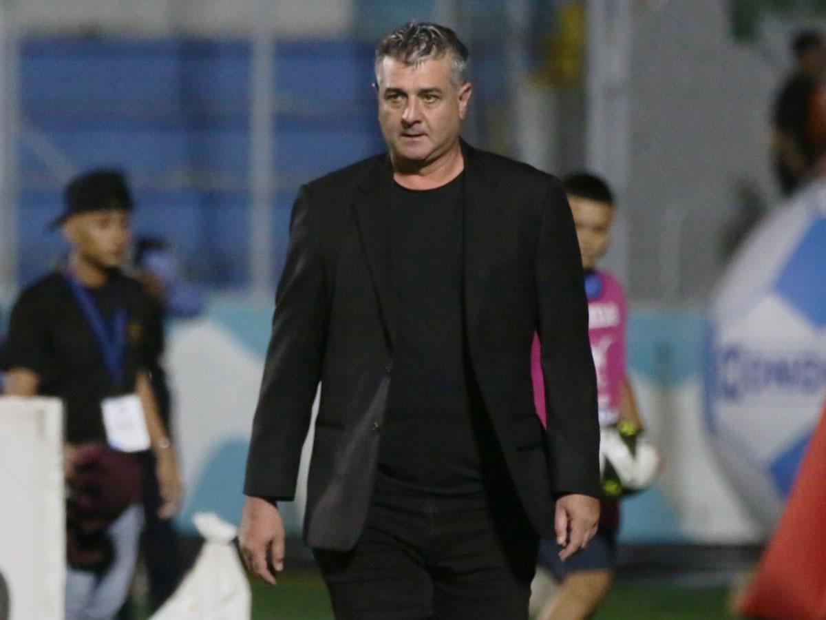 Diego Vázquez: su reacción al perder ocasión de ser líder y continuas expulsiones en Motagua