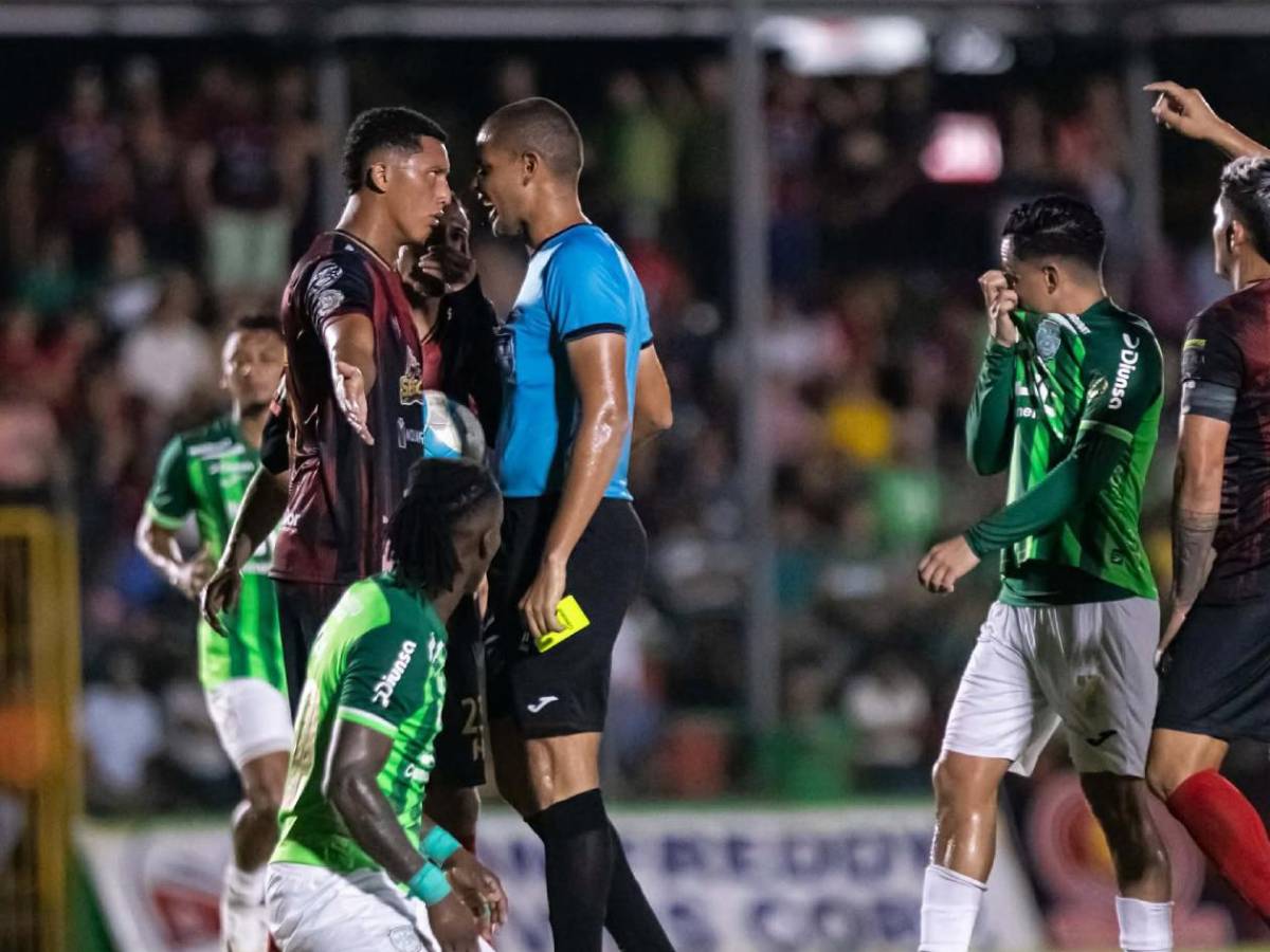 Polémica: Enfrentamiento entre Lavallén y aficionado del Marathón y así terminó todo