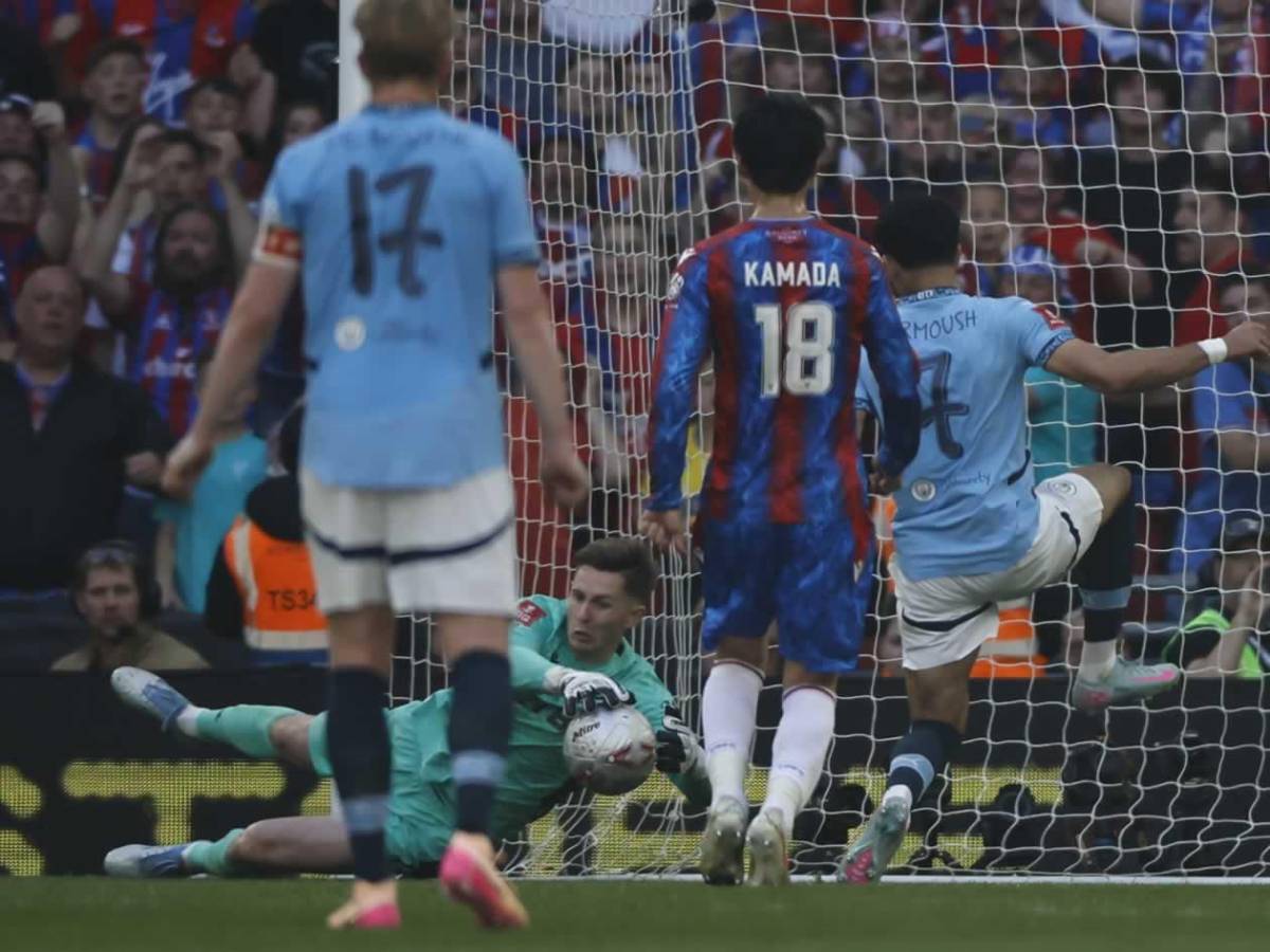 Guardiola no sabe perder: enfado por derrota en FA Cup, villano del City y error del VAR